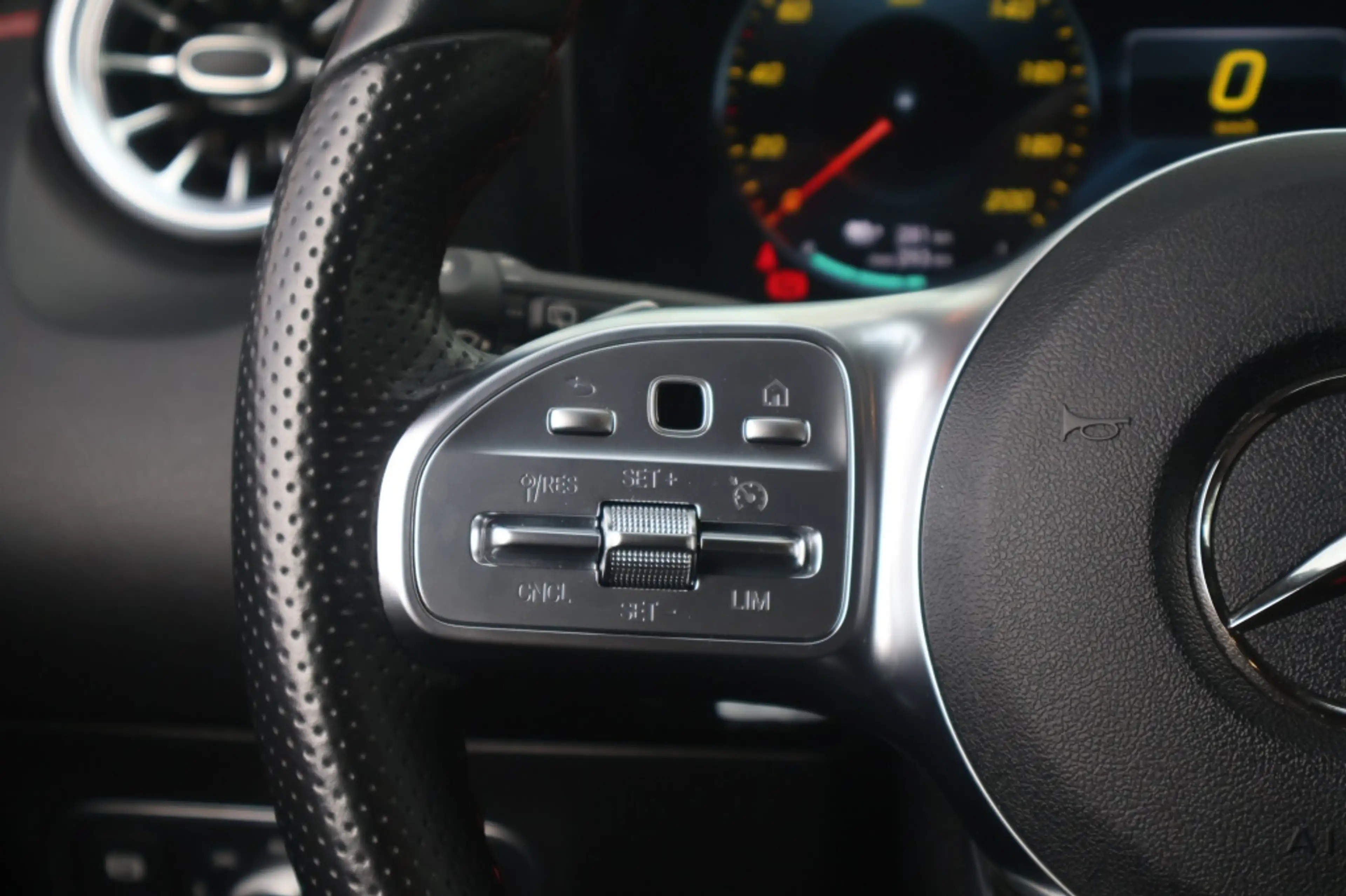 Mercedes-Benz EQA 250 AMG-Line 190pk SoH 100% | Sfeer | Camera | Navigat — photo 8
