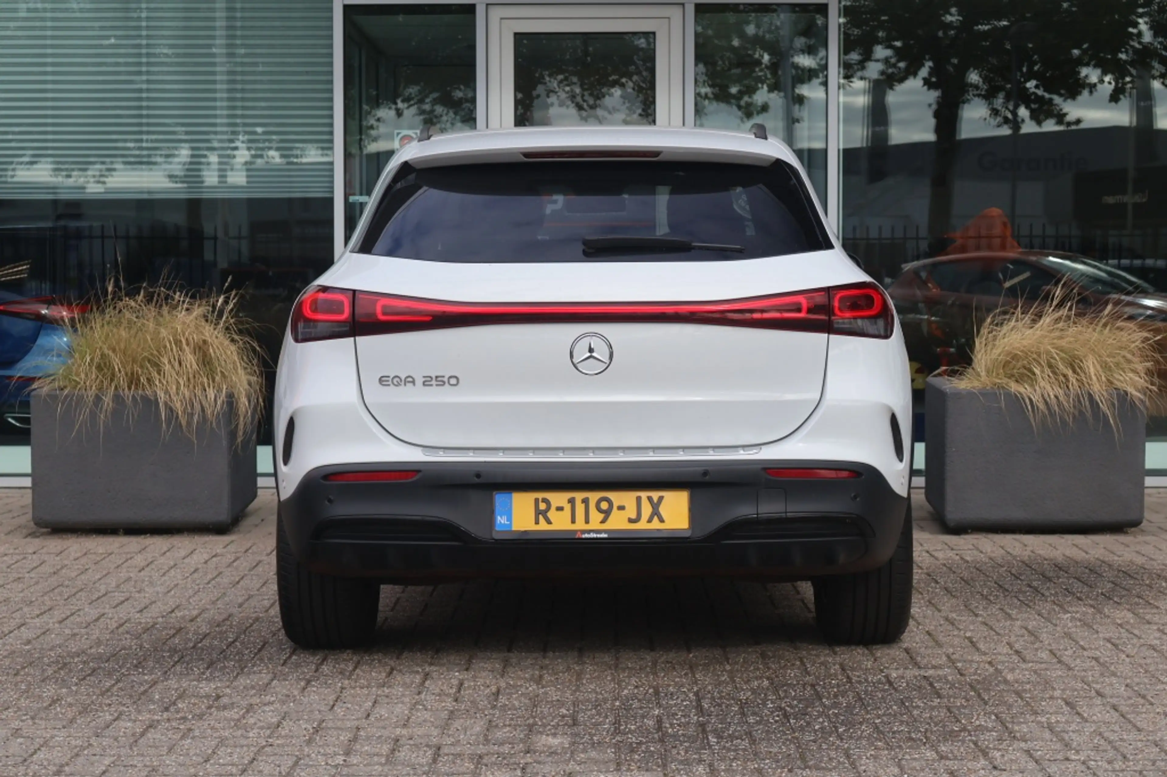 Mercedes-Benz EQA 250 AMG-Line 190pk SoH 100% | Sfeer | Camera | Navigat — photo 16