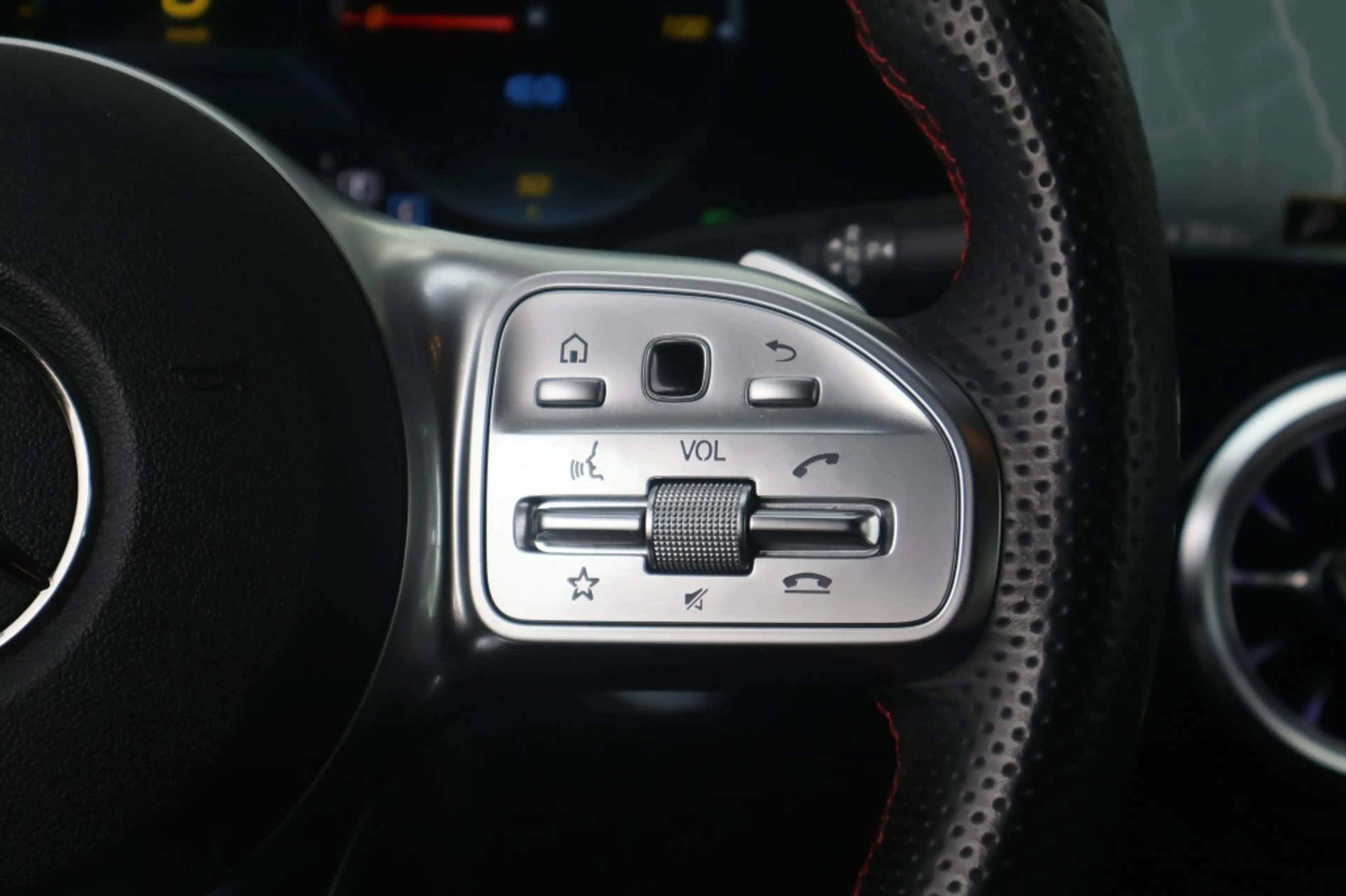 Mercedes-Benz EQA 250 AMG-Line 190pk SoH 100% | Sfeer | Camera | Navigat — photo 9