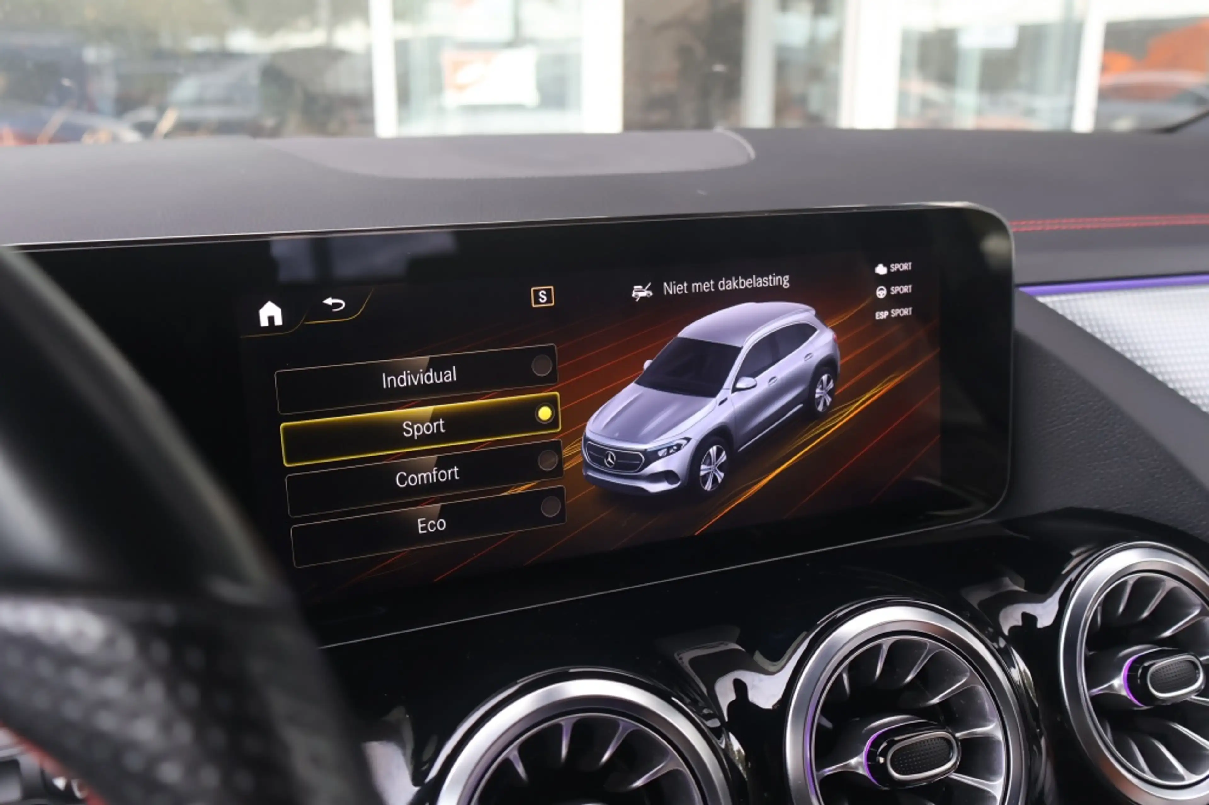Mercedes-Benz EQA 250 AMG-Line 190pk SoH 100% | Sfeer | Camera | Navigat — photo 35