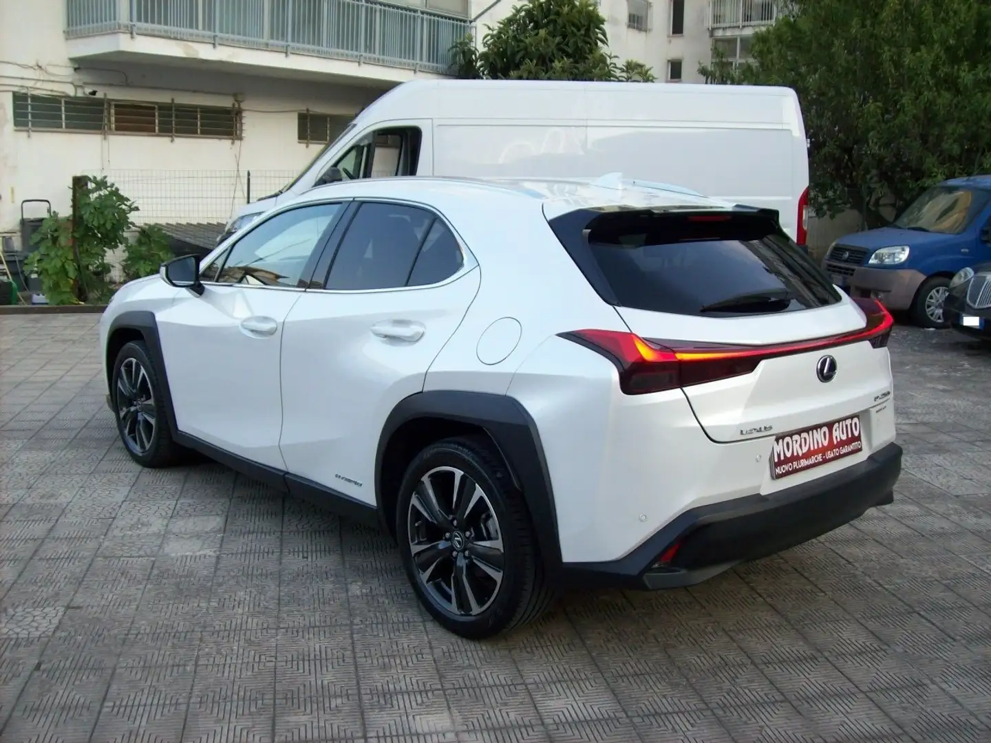 Lexus UX 250h 184CV Hybrid Luxury 4wd Bianco - 2