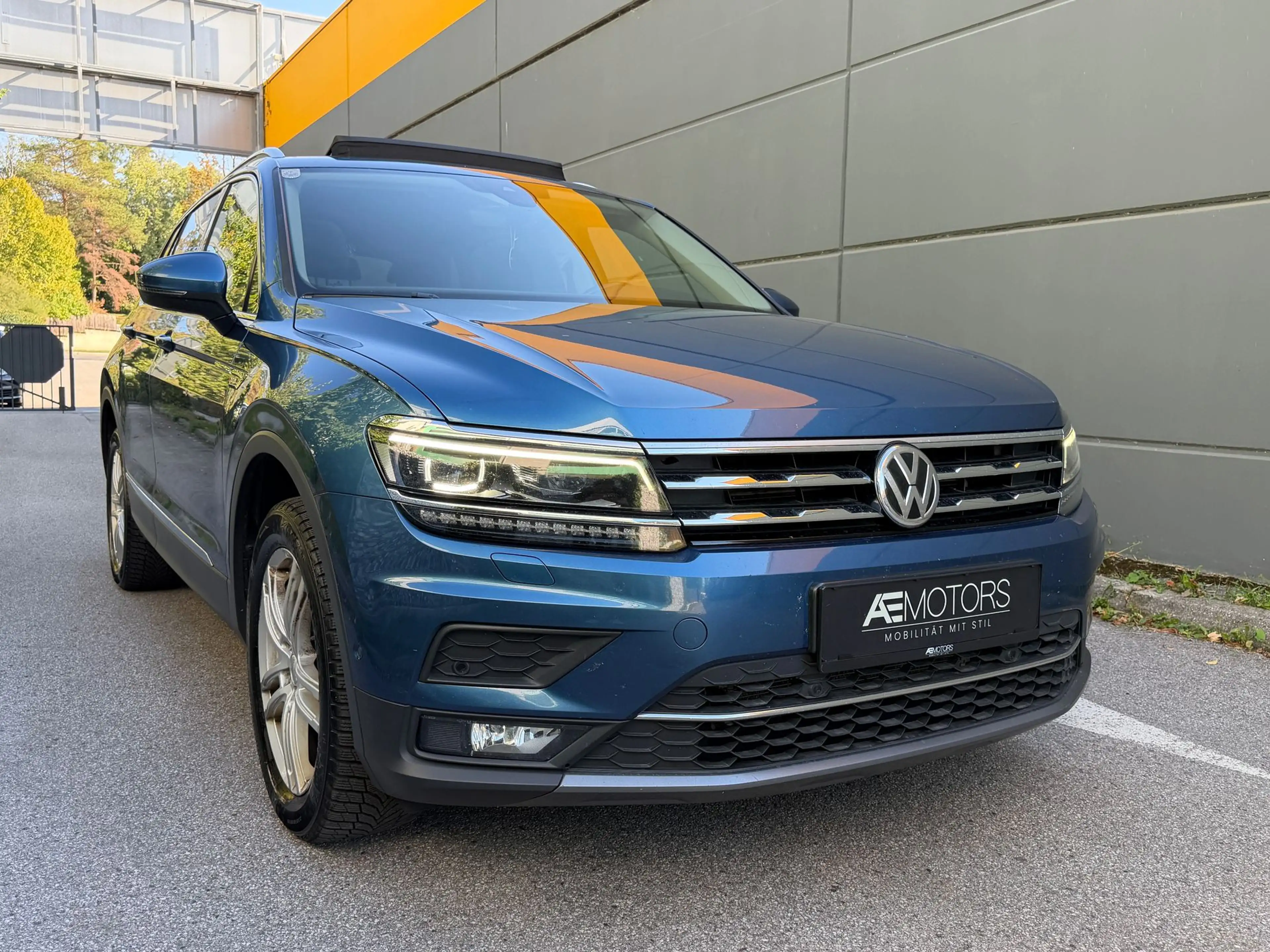 Volkswagen Tiguan Allspace 2.0 TDI HIGHLINE 4MOTION*NAVI*PANO*ALLRAD*KREDIT*