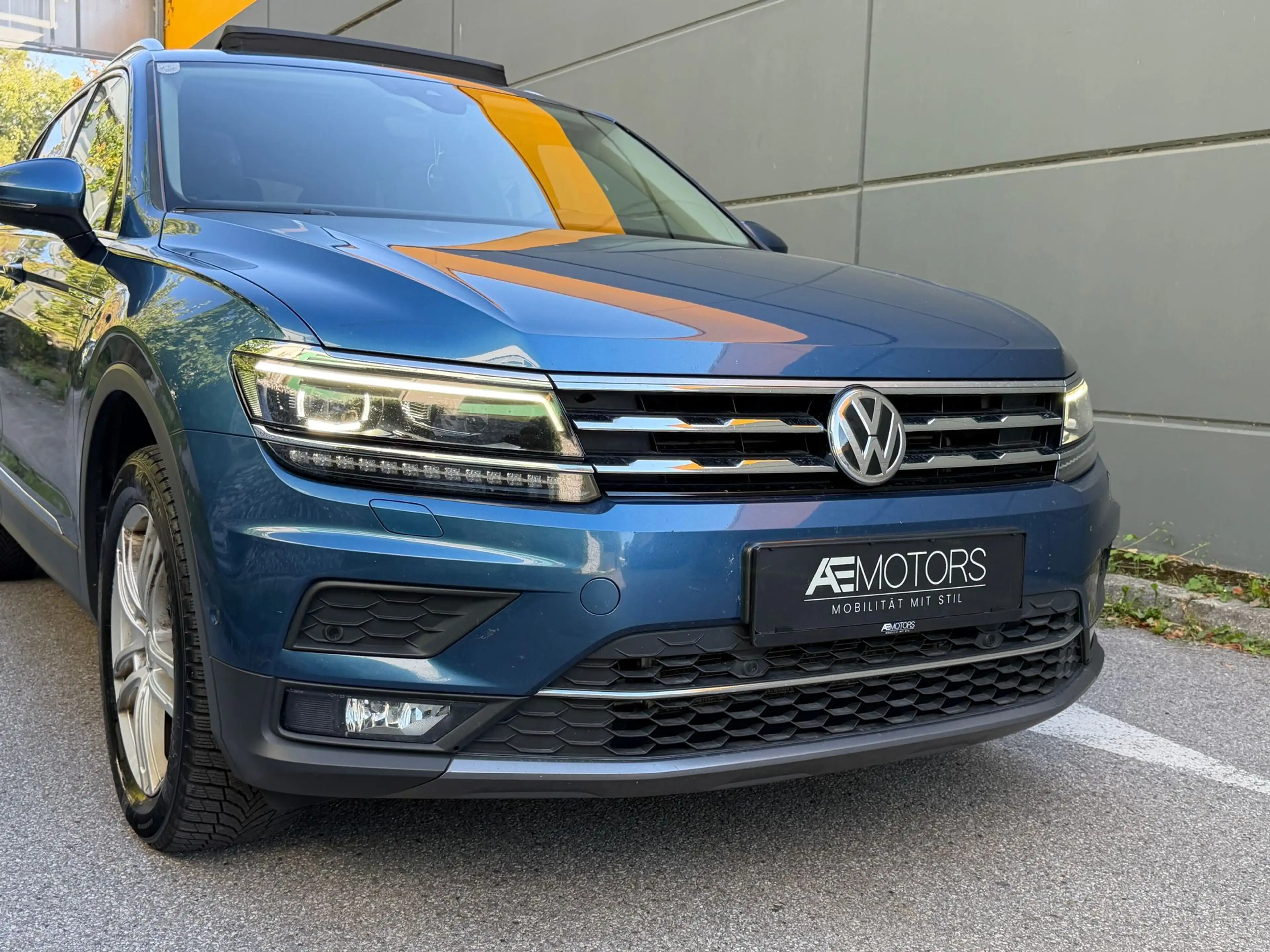 Volkswagen Tiguan Allspace 2.0 TDI HIGHLINE 4MOTION*NAVI*PANO*ALLRAD*KREDIT* — photo 3