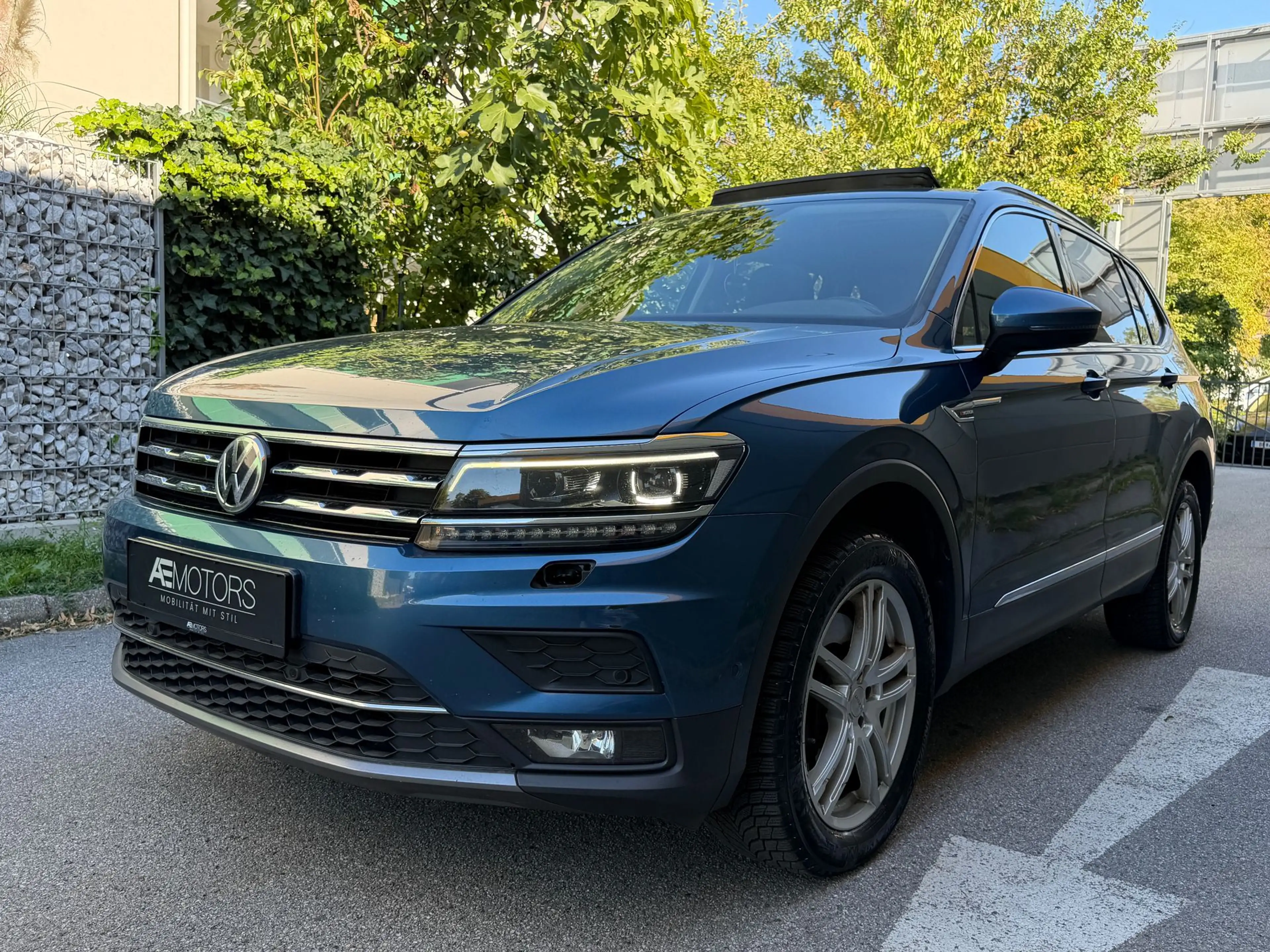 Volkswagen Tiguan Allspace 2.0 TDI HIGHLINE 4MOTION*NAVI*PANO*ALLRAD*KREDIT* — photo 6