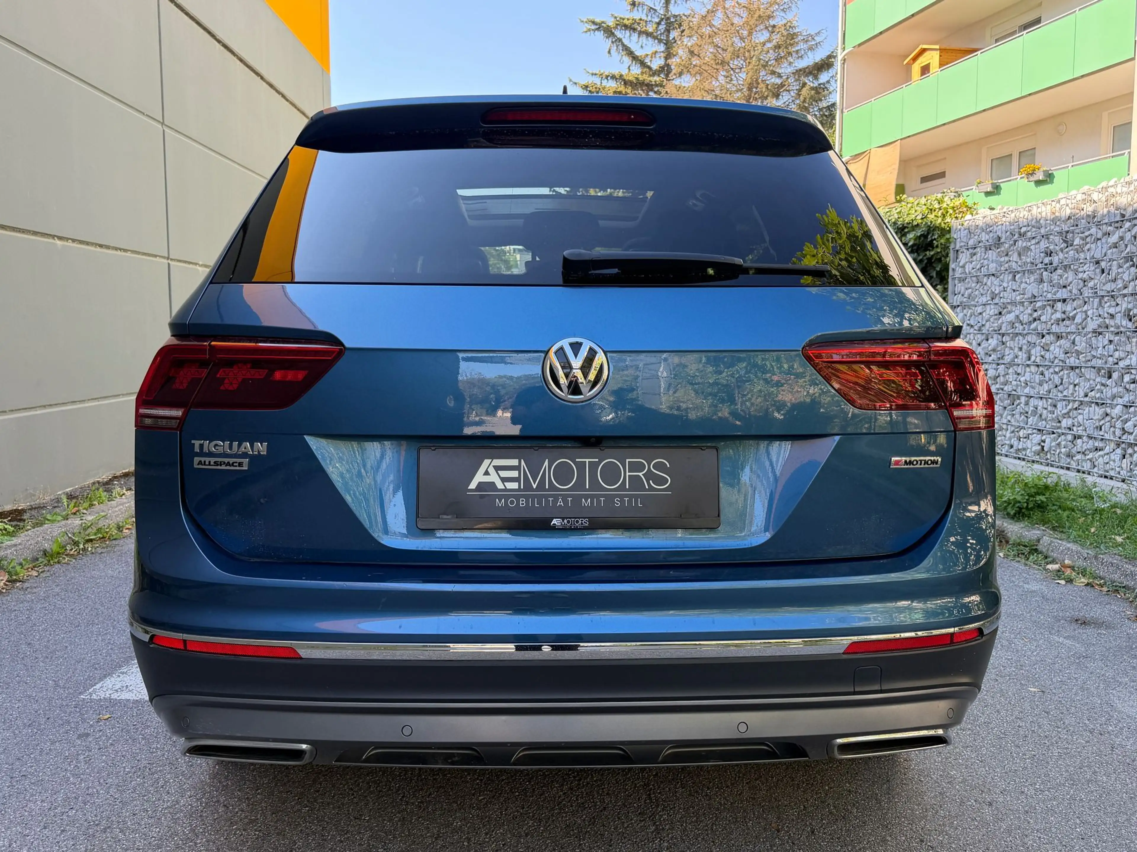 Volkswagen Tiguan Allspace 2.0 TDI HIGHLINE 4MOTION*NAVI*PANO*ALLRAD*KREDIT* — photo 12