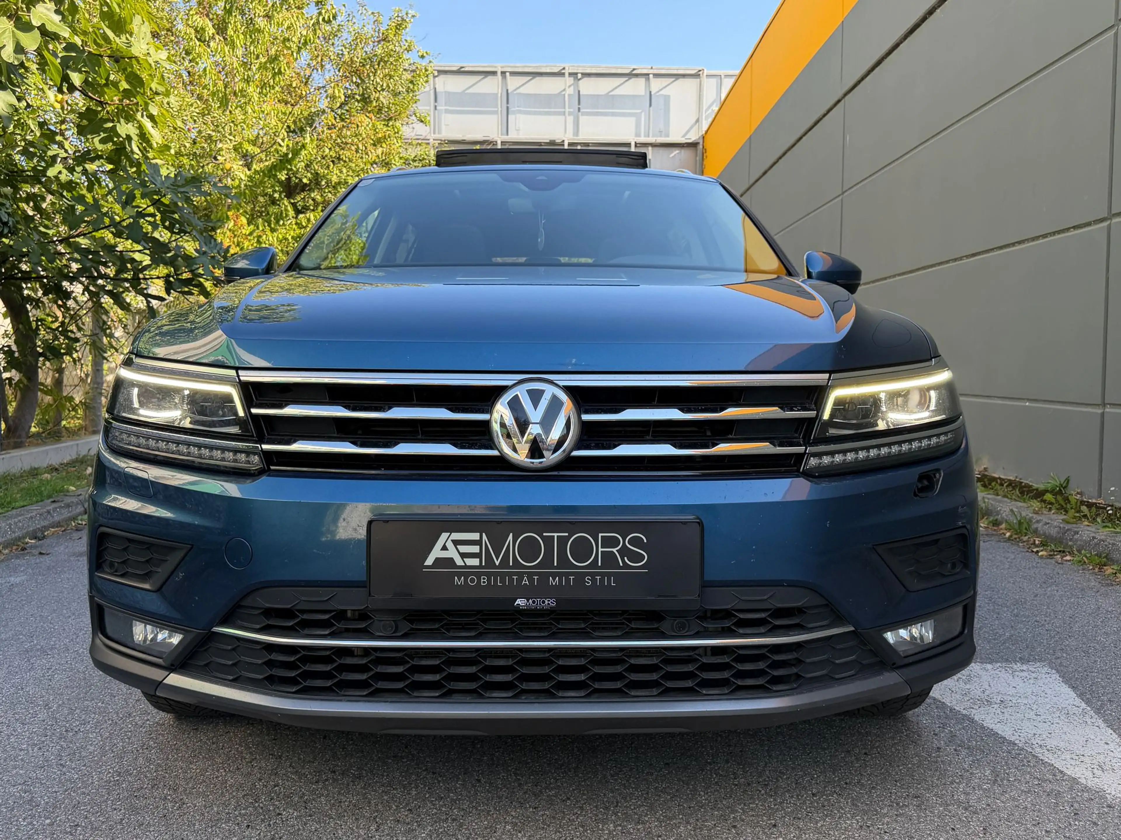 Volkswagen Tiguan Allspace 2.0 TDI HIGHLINE 4MOTION*NAVI*PANO*ALLRAD*KREDIT* — photo 4