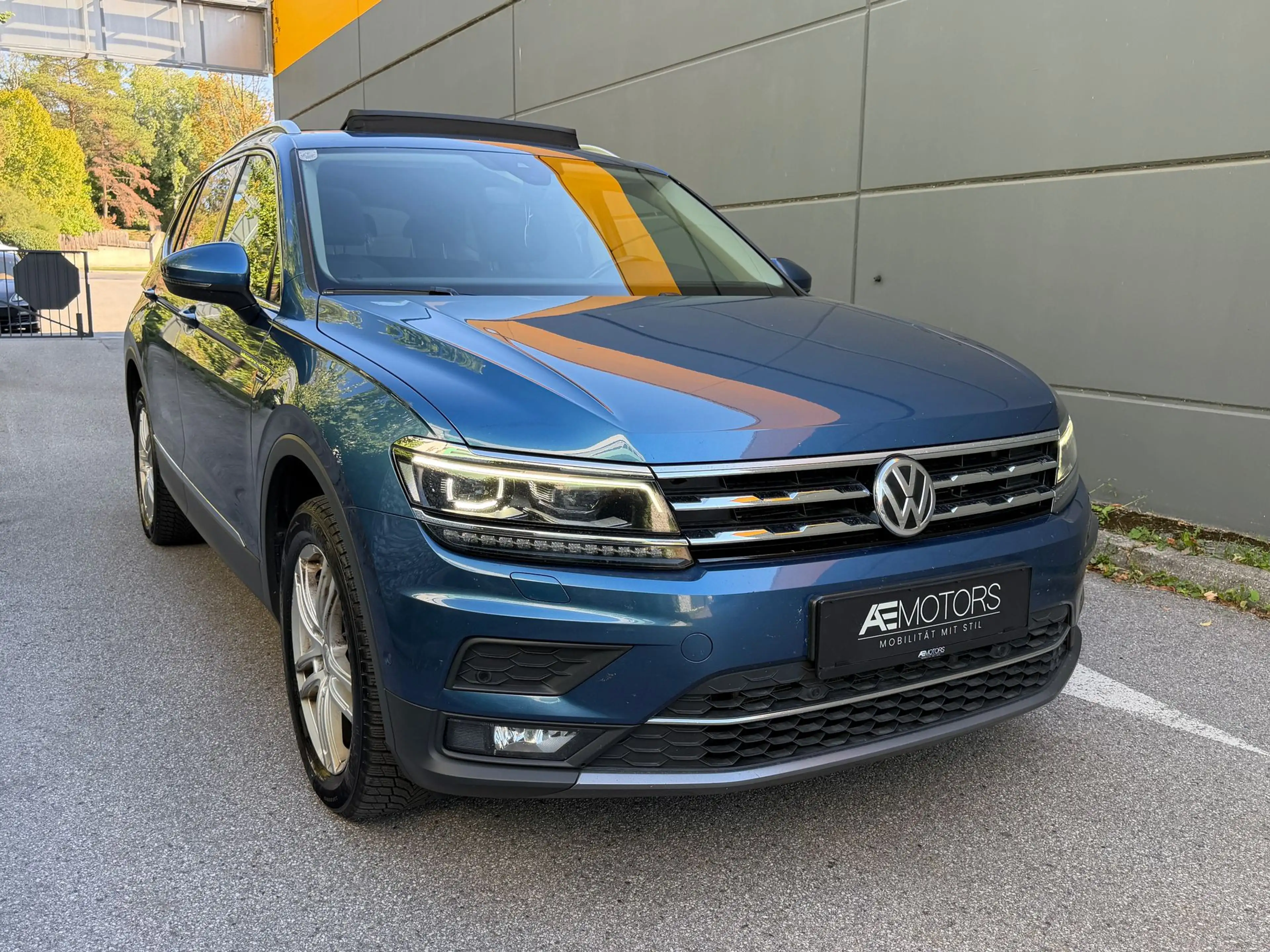 Volkswagen Tiguan Allspace 2.0 TDI HIGHLINE 4MOTION*NAVI*PANO*ALLRAD*KREDIT* — photo 2