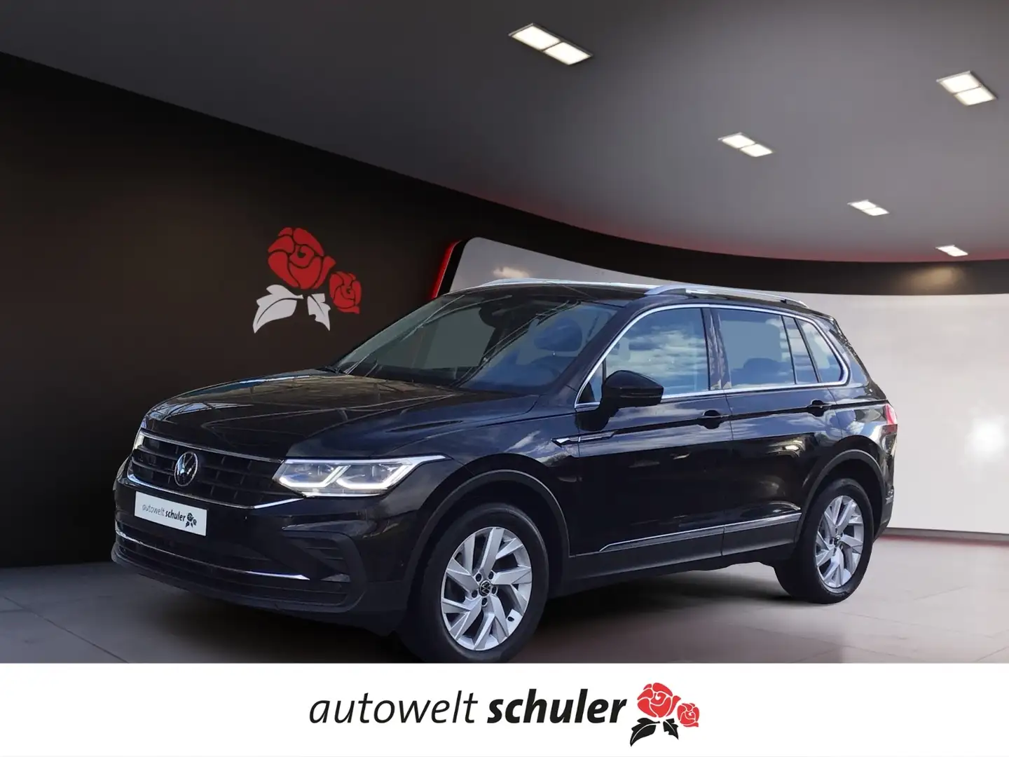 Volkswagen Tiguan 2,0 TDI DSG 4motion Life AHK Matrix Schwarz - 1