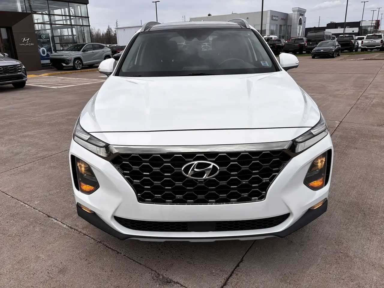 Hyundai SANTA FE снимка Hyundai SANTA FE