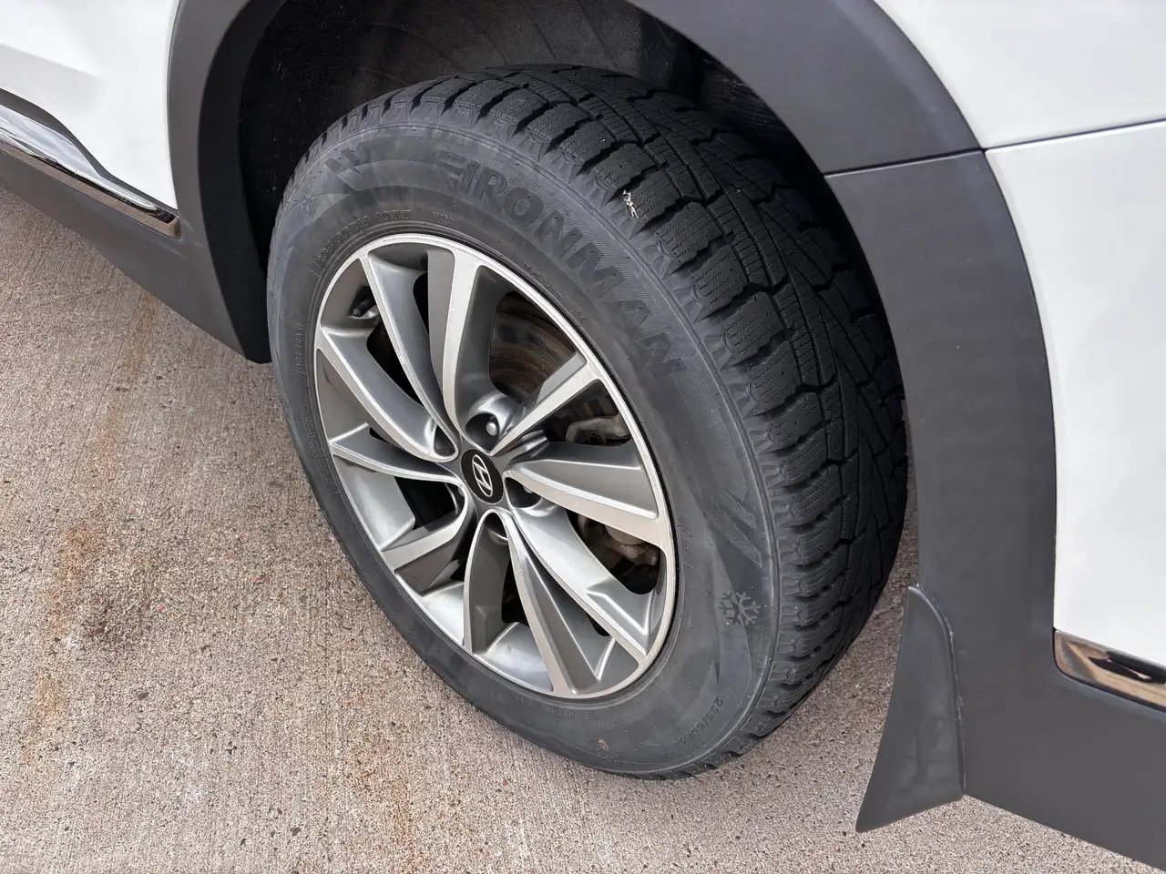 Hyundai SANTA FE снимка Hyundai SANTA FE