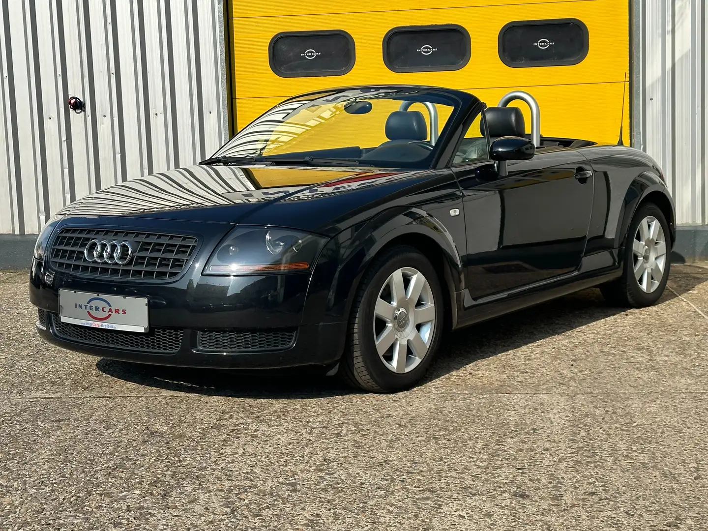 Audi TT 1.8 T Roadster Cabrio (120kW) erst 87Tkm Noir - 1