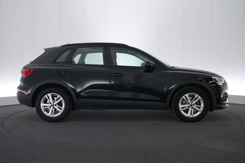 Audi Q3 35 TFSI S-Tronic Business Ed. Platinum LEDER/CUIR — photo 5