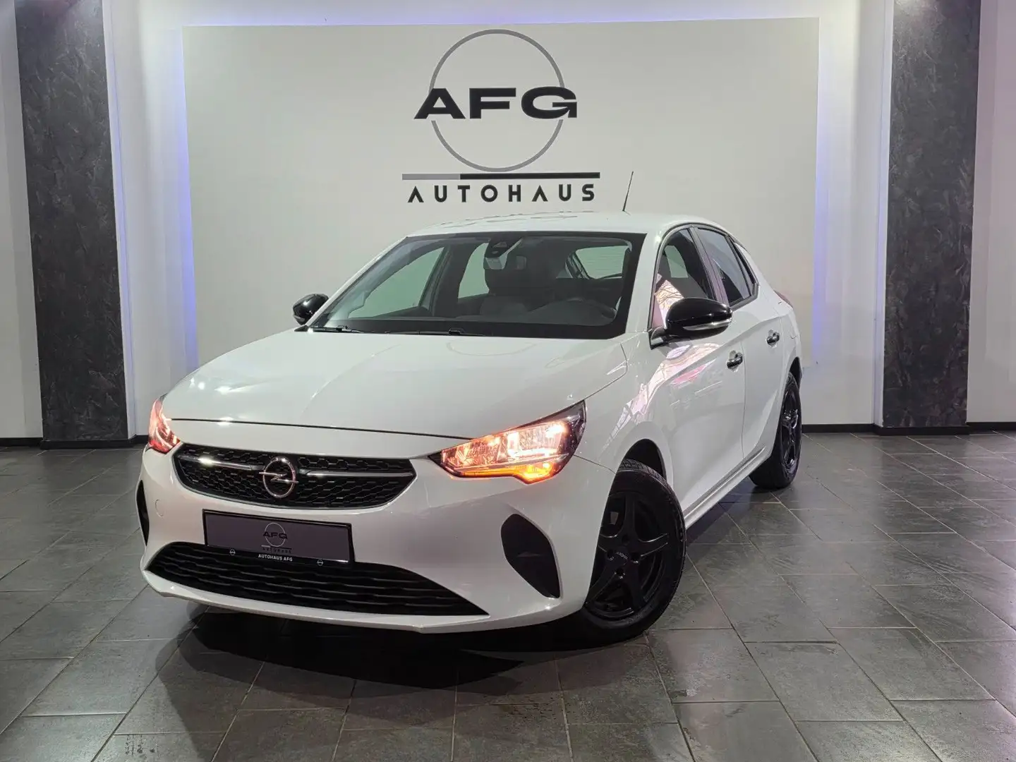 Opel Corsa F Weiß - 1