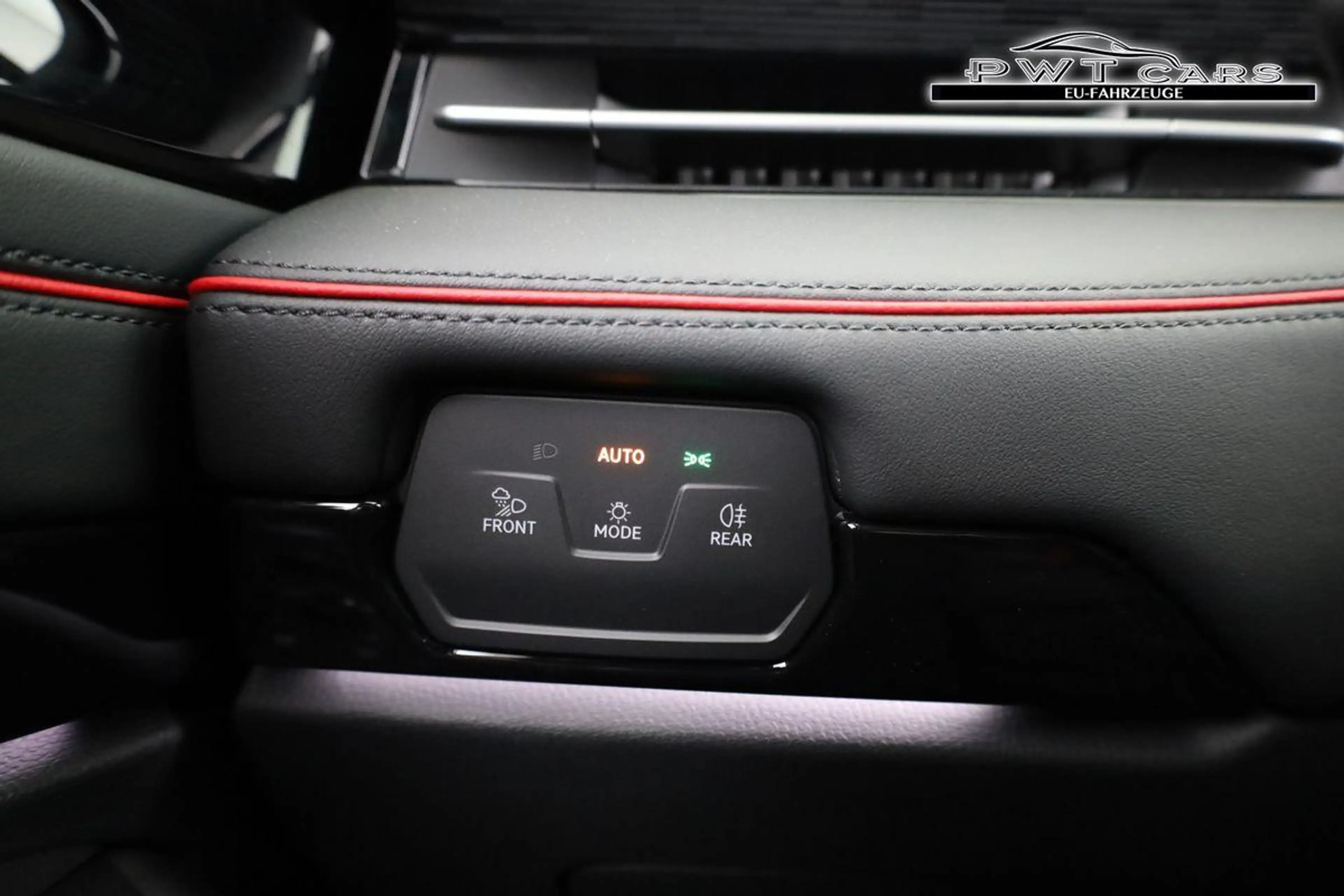 Volkswagen ID.7 Kombi GTX 250 kW 4Motion Tourer 4M, Pano, AHK, ... — photo 8