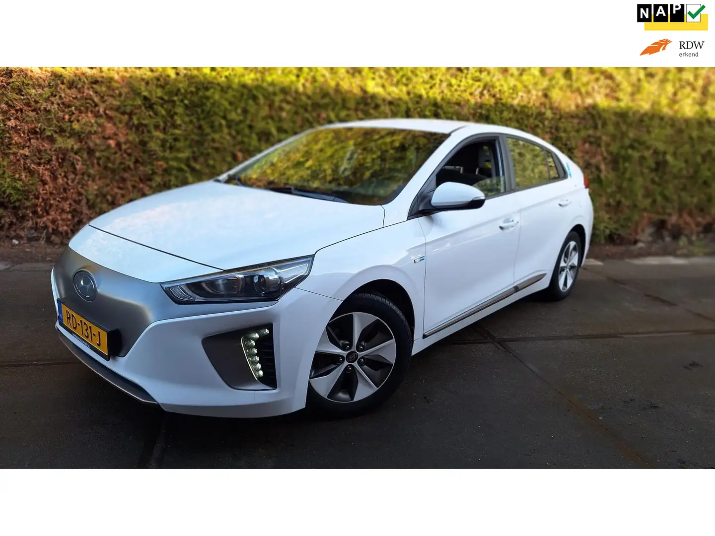 Hyundai IONIQ Comfort EV Blanc - 1