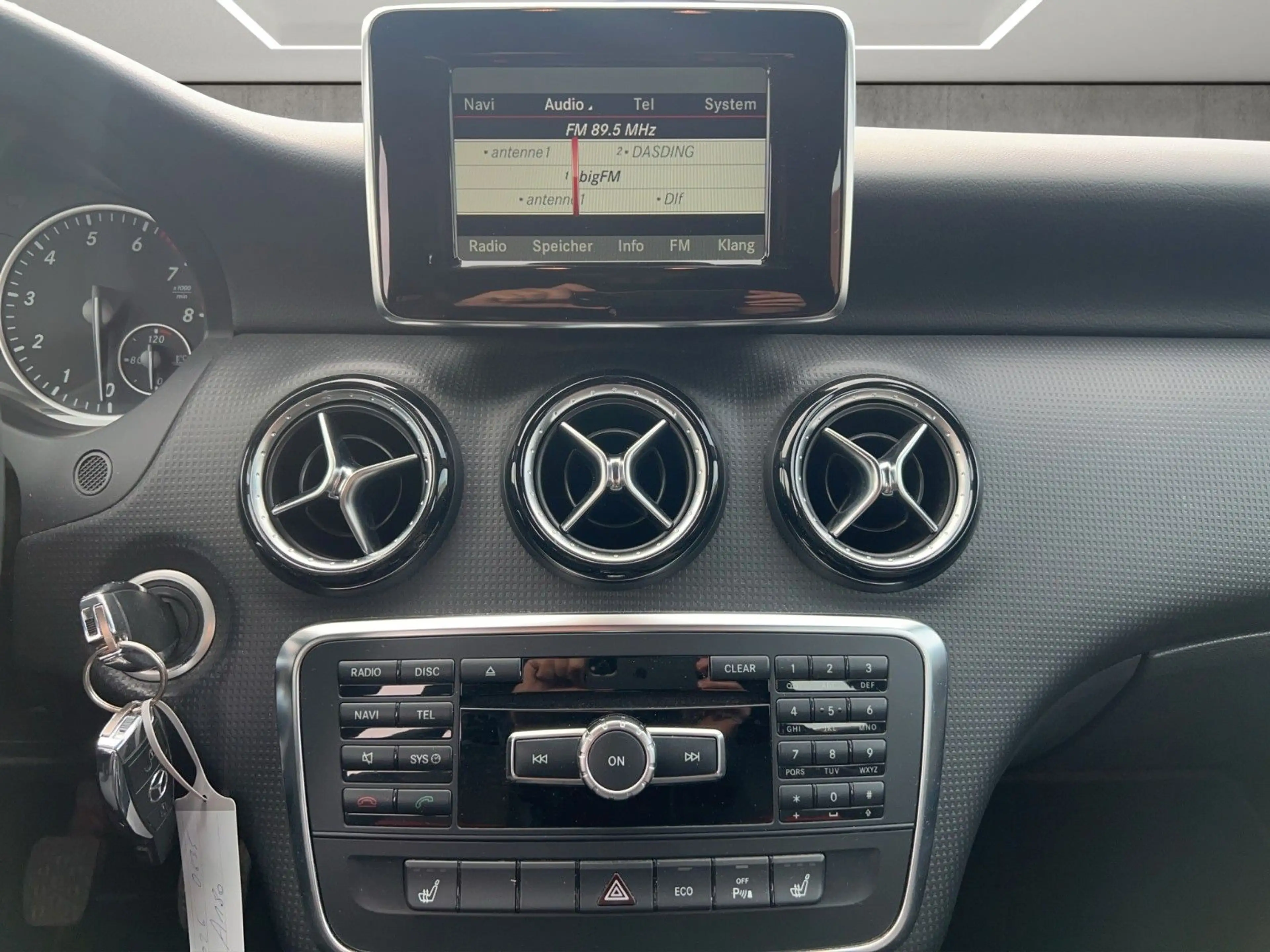 Mercedes-Benz A 180 A A 180 BlueEfficiency*TOP* — photo 14