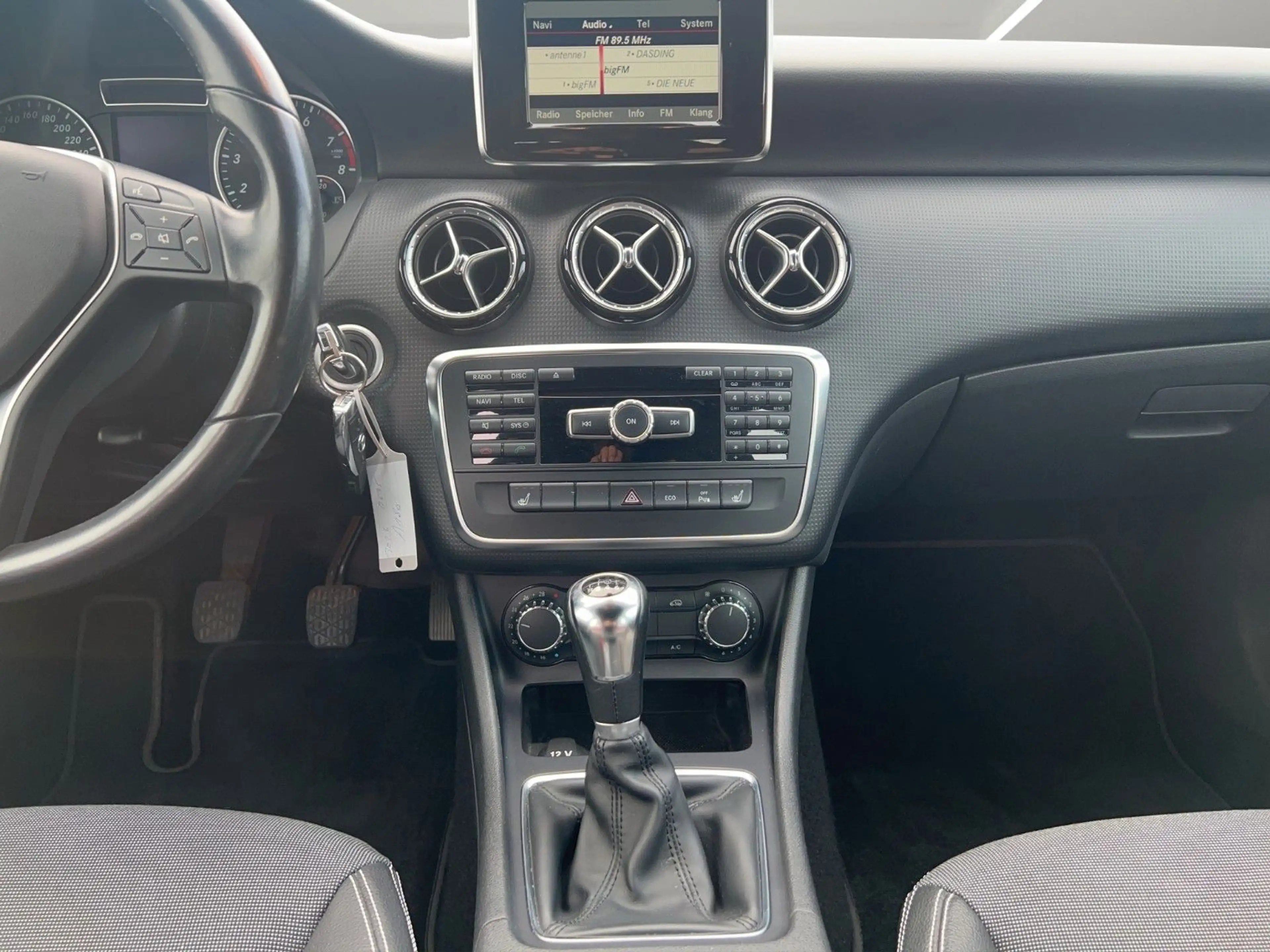Mercedes-Benz A 180 A A 180 BlueEfficiency*TOP* — photo 13