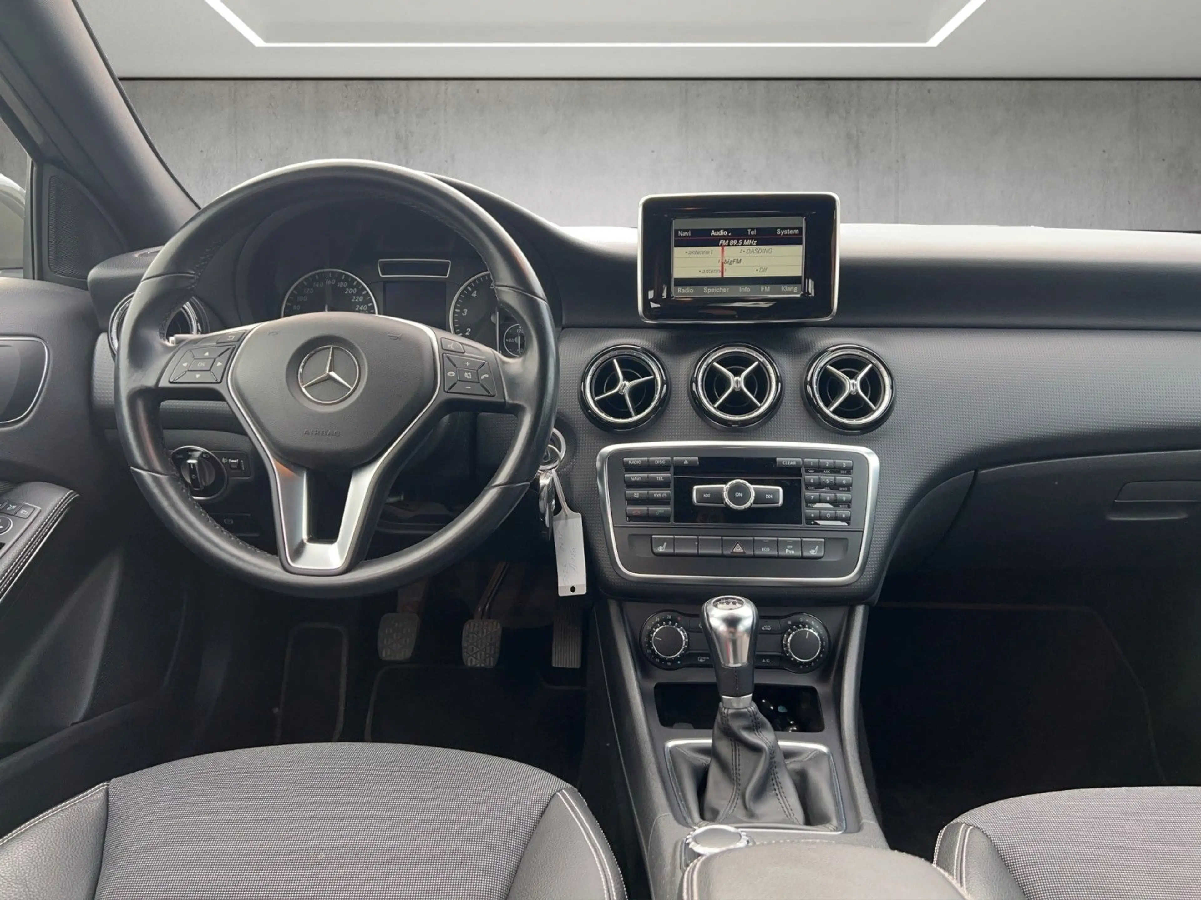 Mercedes-Benz A 180 A A 180 BlueEfficiency*TOP* — photo 11