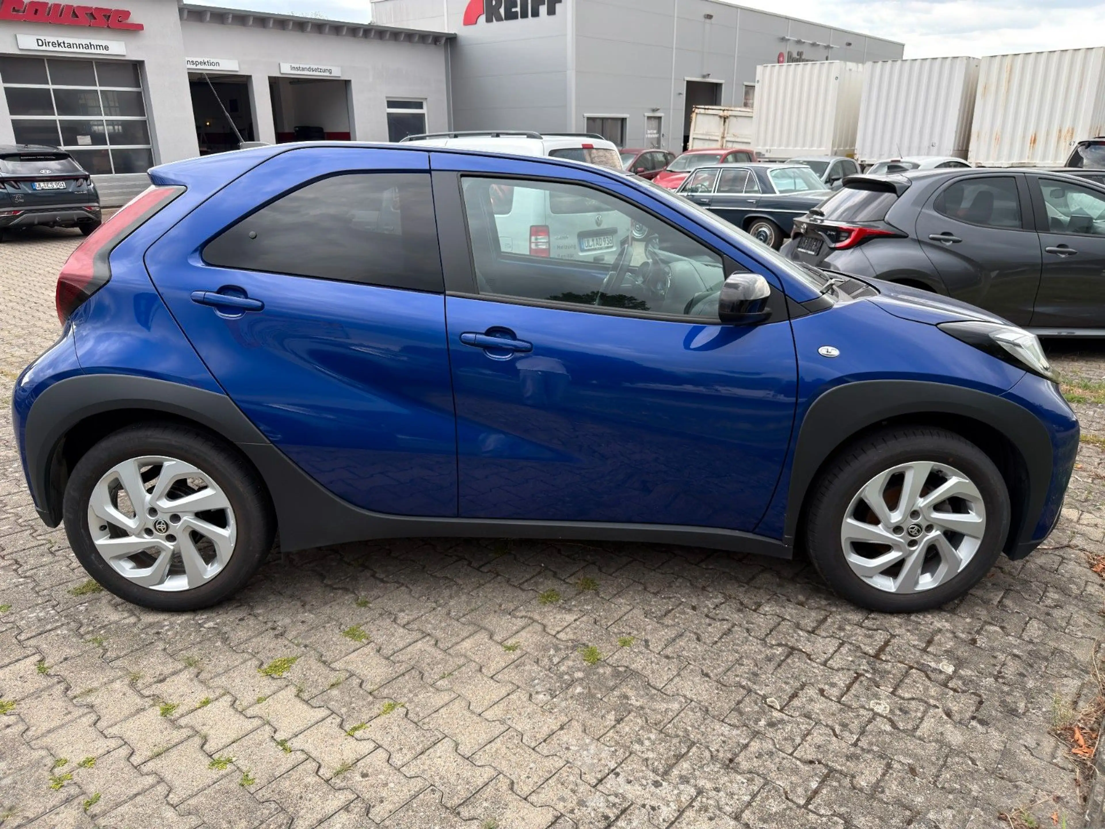 Toyota Aygo X 1.0-l-VVT-i Play / Komfort / Design — photo 6