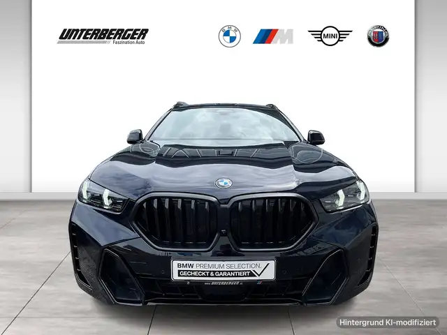 BMW X6 view 2
