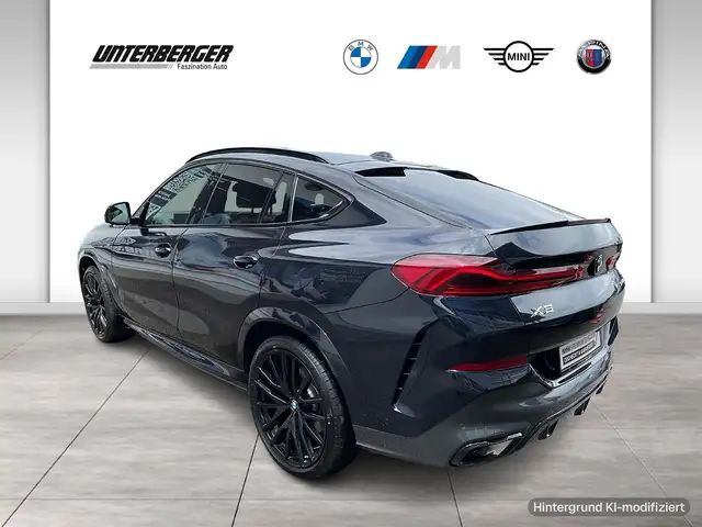 BMW X6 view 3