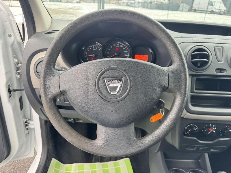 Dacia Dokker Allwetter-Reifen+180°-Türen+Sehr gepflegt — photo 8