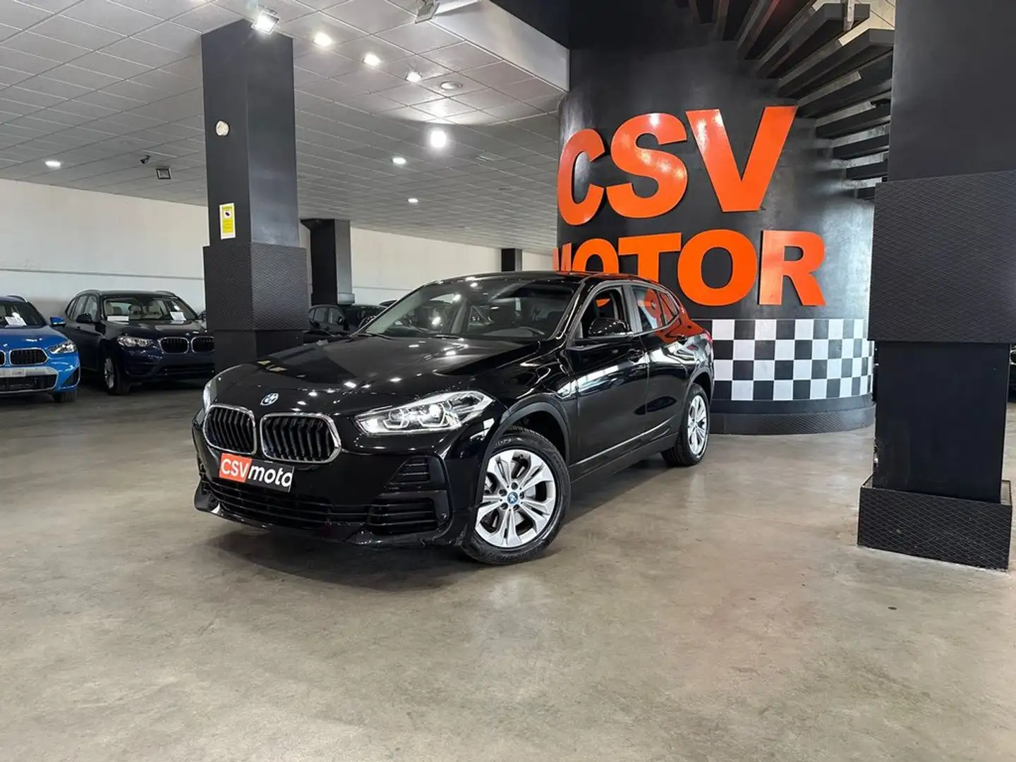 BMW X2 xDrive 25eA Schwarz - 2