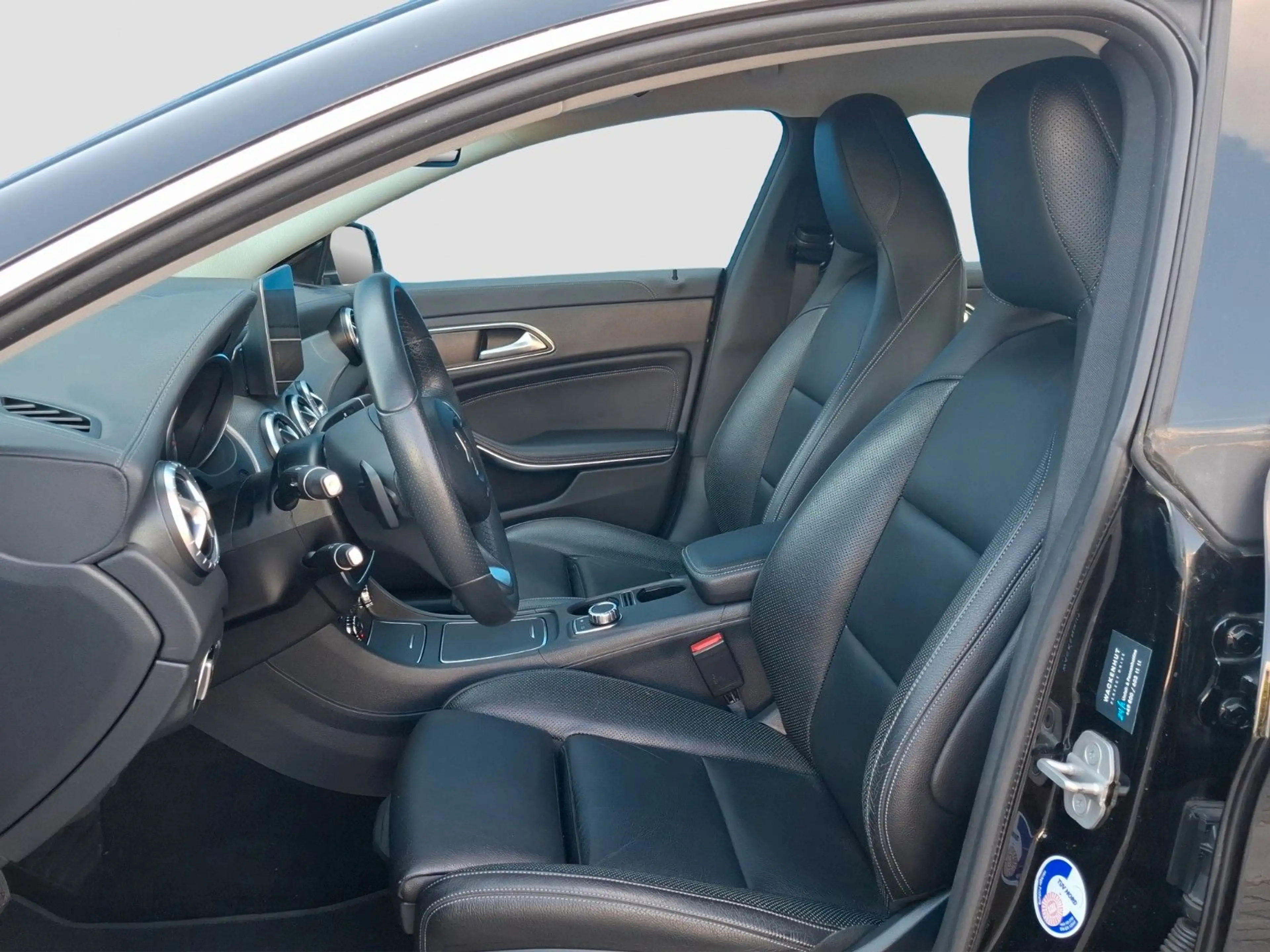 Mercedes-Benz CLA 220 =LEDER=NAVI=TEMPOMAT — photo 13