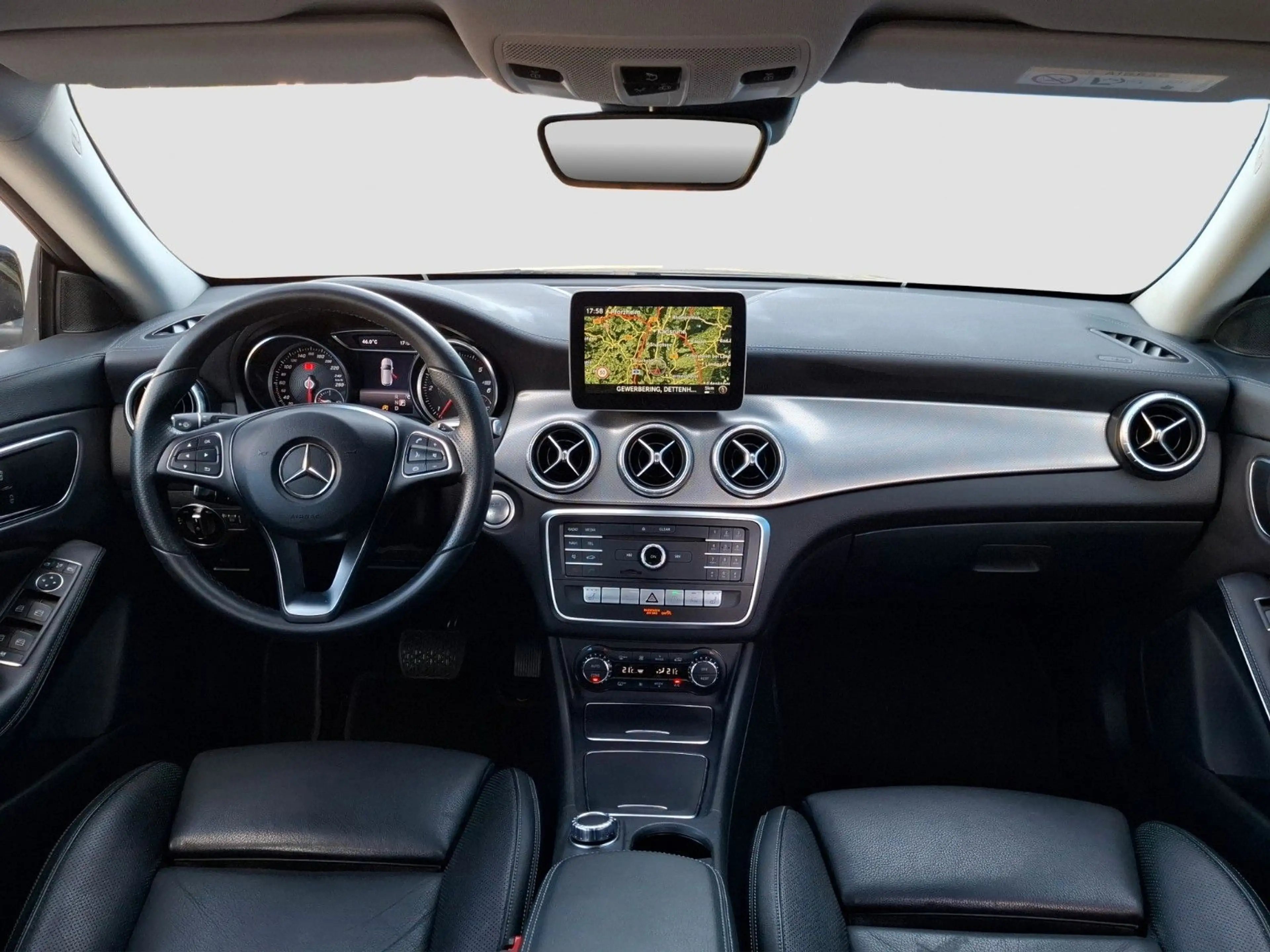 Mercedes-Benz CLA 220 =LEDER=NAVI=TEMPOMAT — photo 12