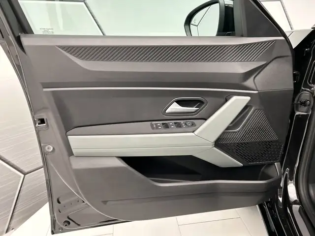 Dacia Duster view 13