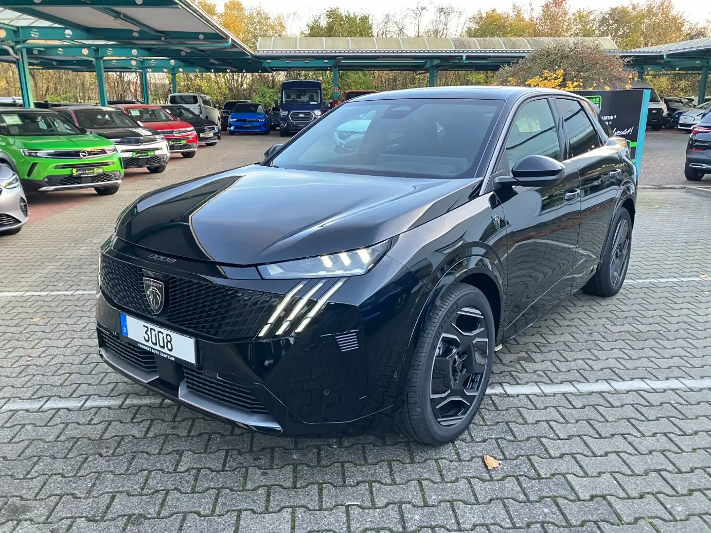 Peugeot E-3008 325 AWD Launch Edition *ACC*Pano*beh.Lenk* Czarny - 2