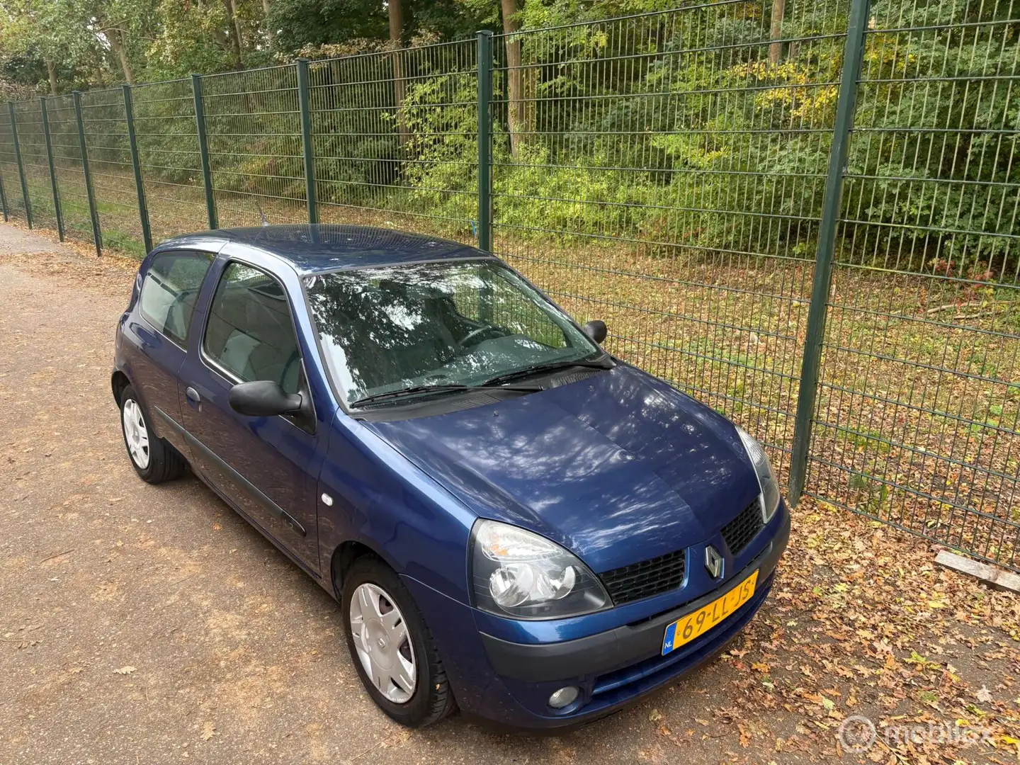 Renault Clio 1.2 Expression Blauw - 1