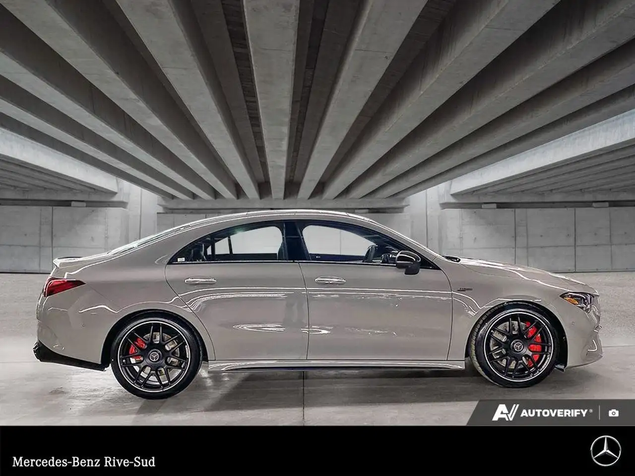 Mercedes-Benz CLA снимка Mercedes-Benz CLA