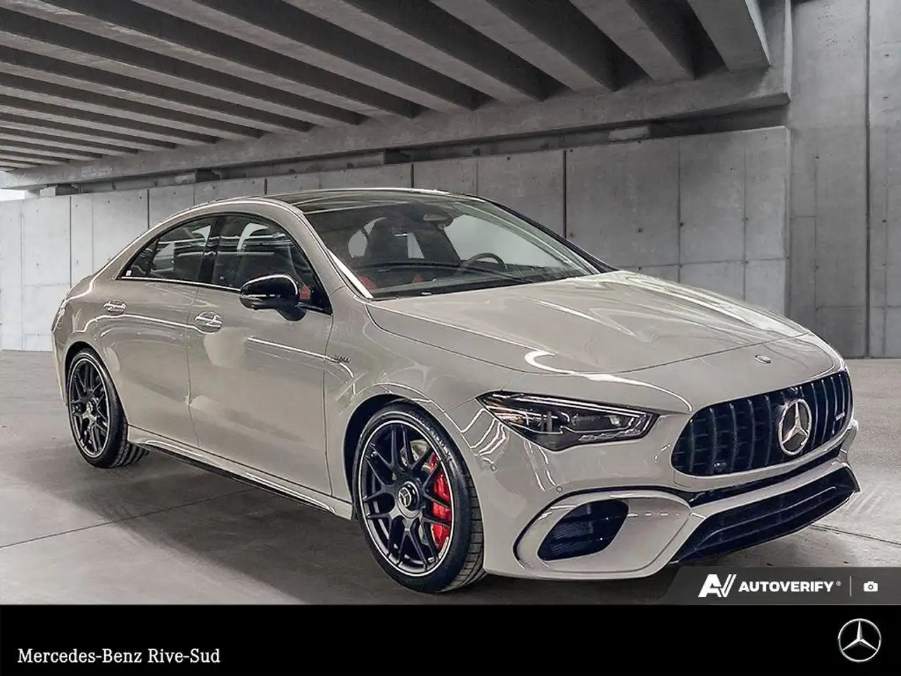 Mercedes-Benz CLA снимка Mercedes-Benz CLA
