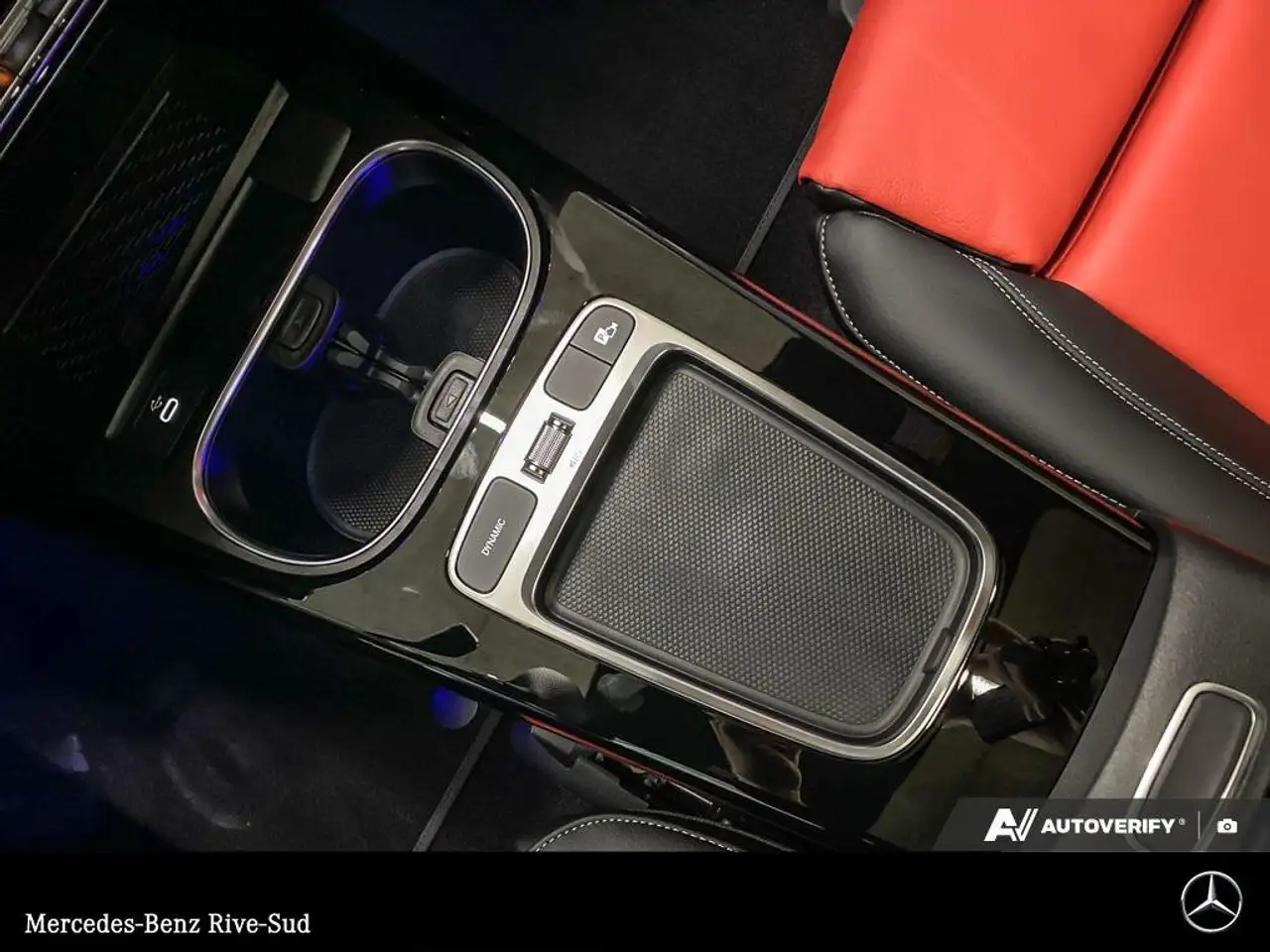 Mercedes-Benz CLA снимка Mercedes-Benz CLA