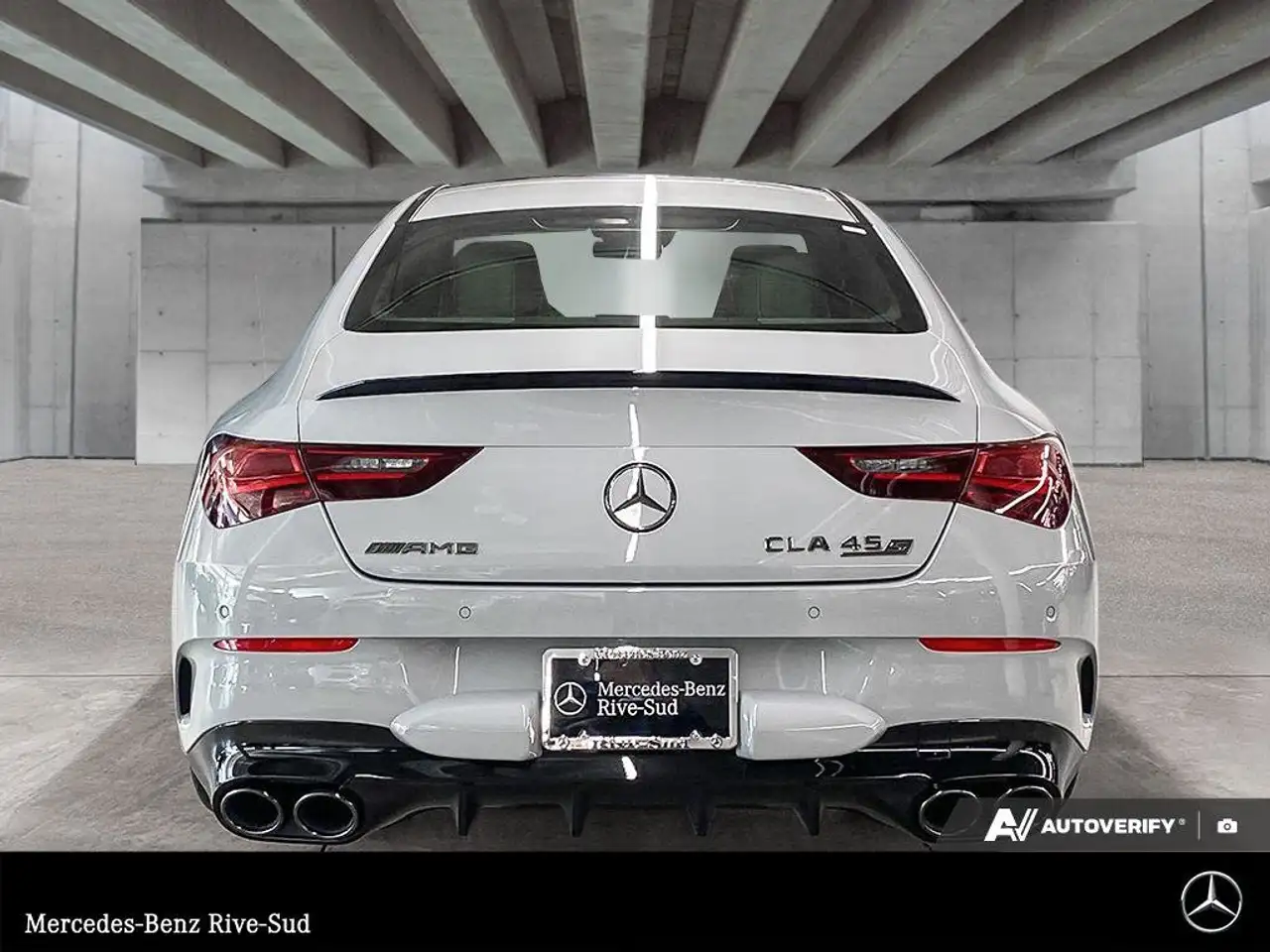 Mercedes-Benz CLA снимка Mercedes-Benz CLA