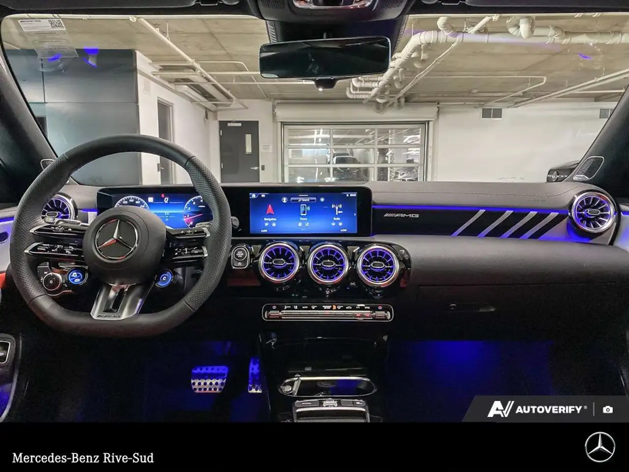 Mercedes-Benz CLA снимка Mercedes-Benz CLA