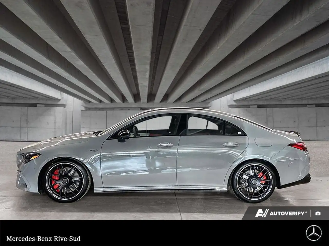 Mercedes-Benz CLA снимка Mercedes-Benz CLA