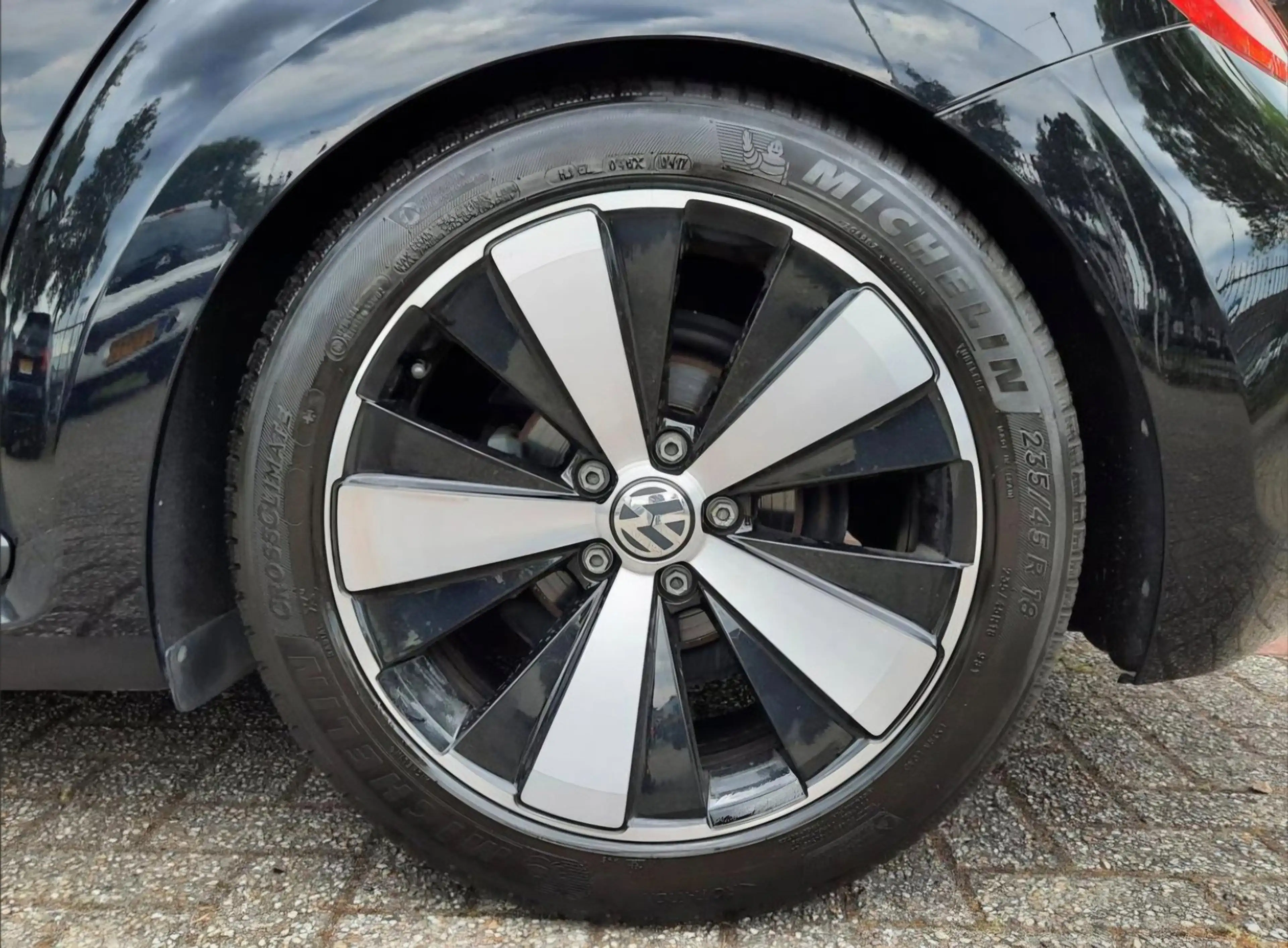 Volkswagen Beetle Cabriolet 1.2 TSI Design Aut Navi Clima Pdc. — photo 9