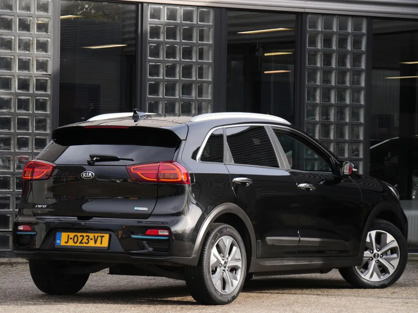 Kia e-Niro 64kWh 3-FASE/ SOH 100%/ EXECUTIVELINE Nero - 2
