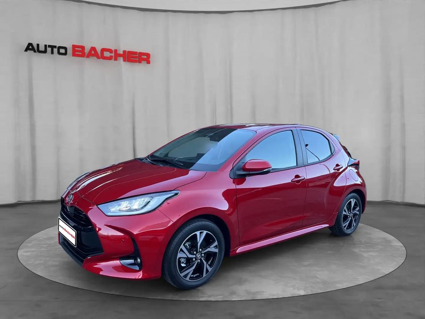 Toyota Yaris 1,5 l Hybrid Active Drive Rosso - 1