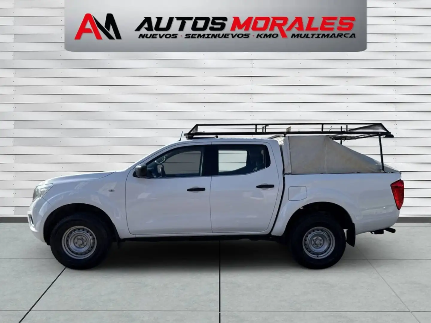 Nissan Navara 2.3dCi Doble Cabina Visia - 2
