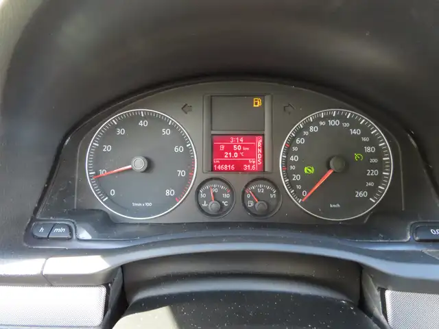 Volkswagen Jetta view 11