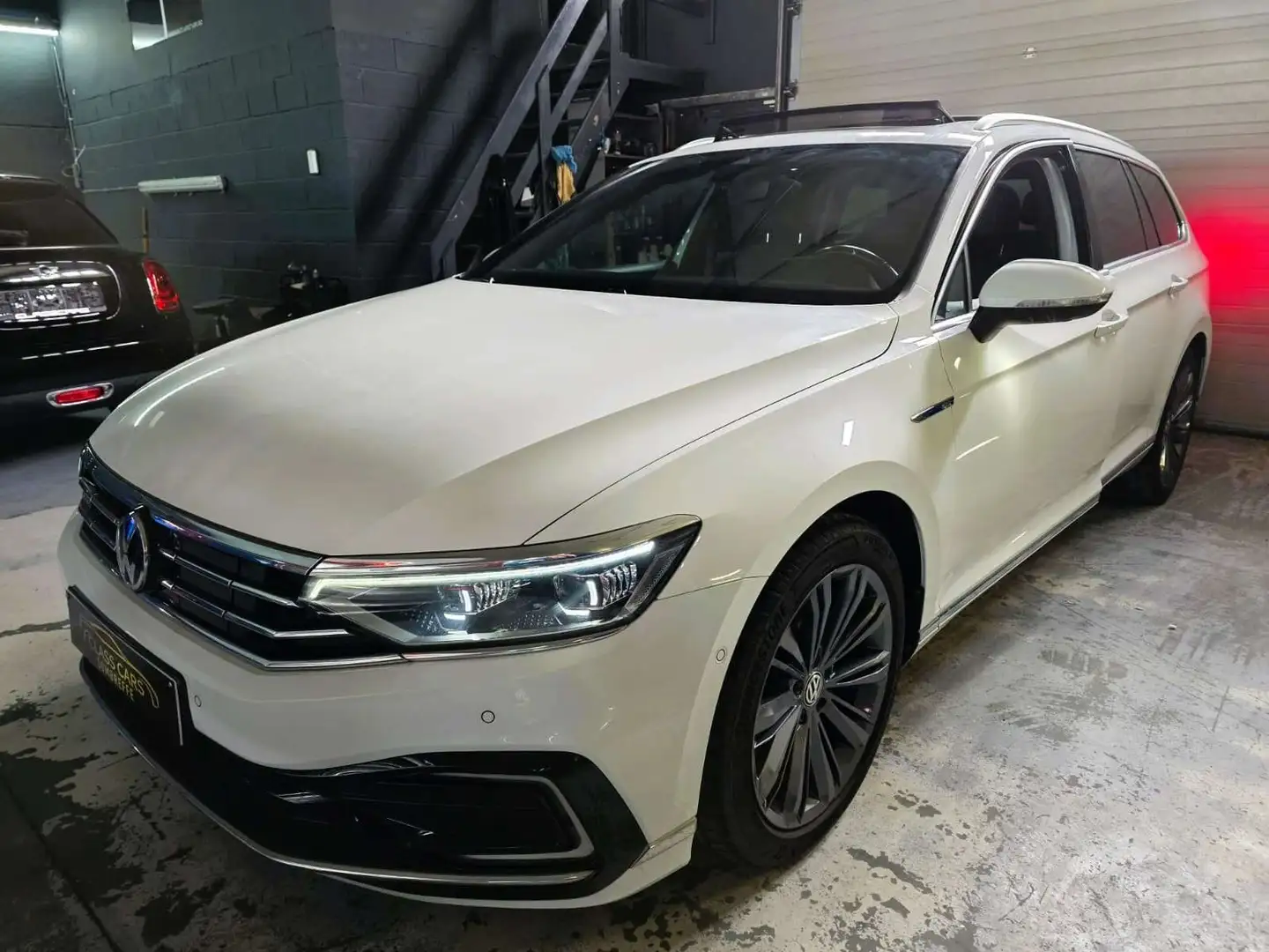 Volkswagen Passat GTE 1.4 TSI PHEV TVA-BTW RECUP DSG PANO CAM DISTRO Blanc - 1