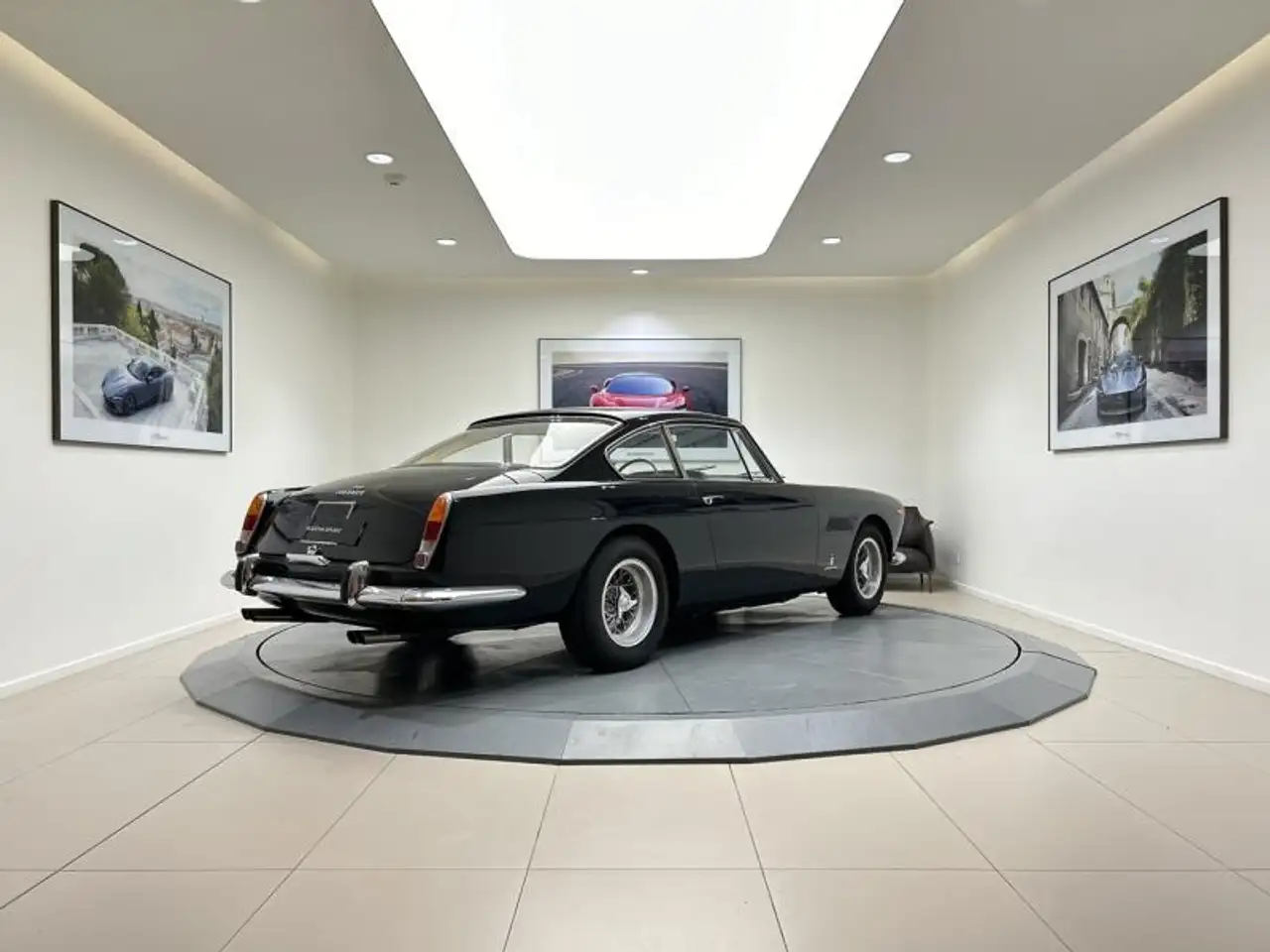 Ferrari 330 4.0, foto 3