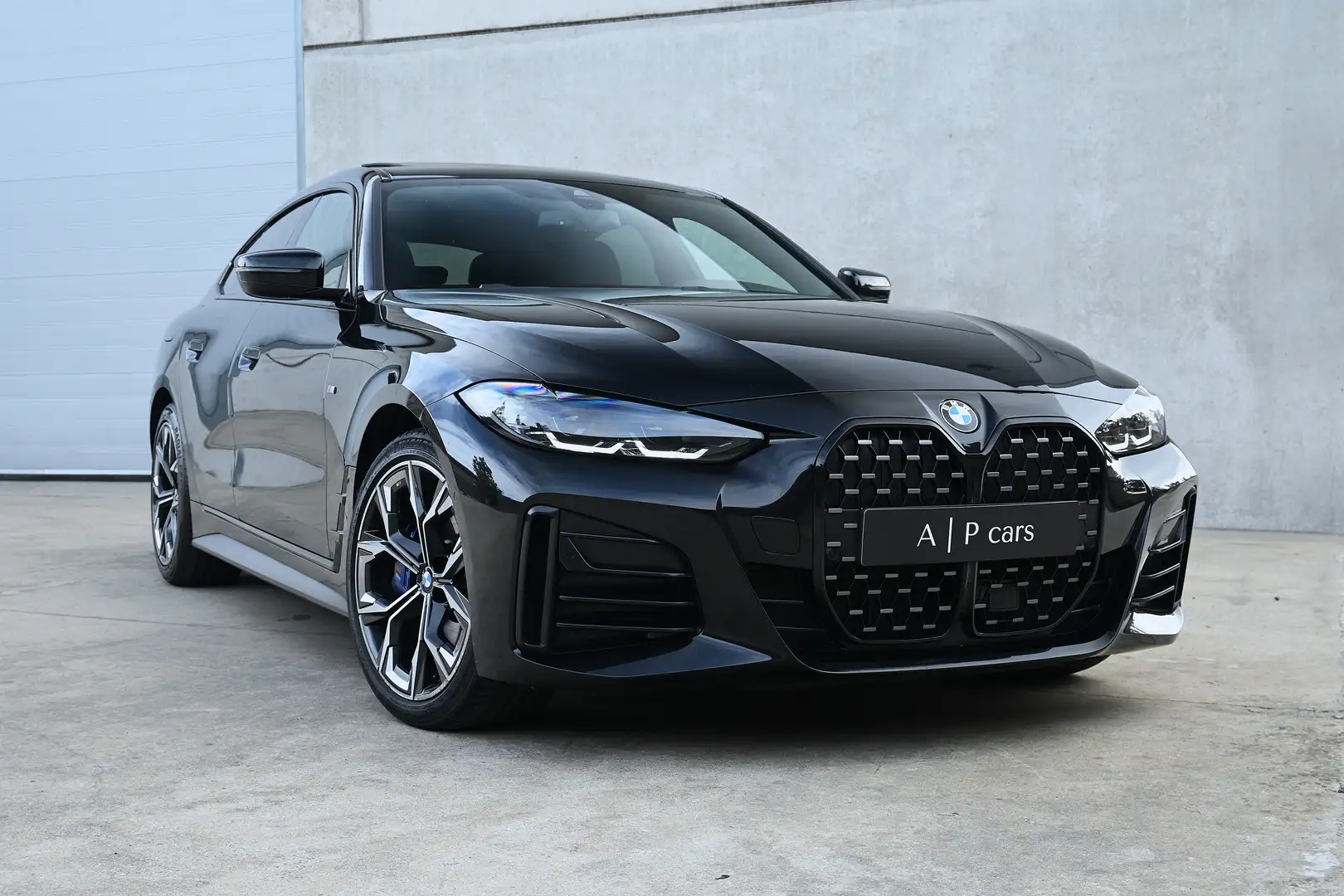 BMW 420 420i Gran Coupe M Sport | pano | carplay | HIFI Zwart - 1
