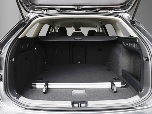 Skoda Superb view 7