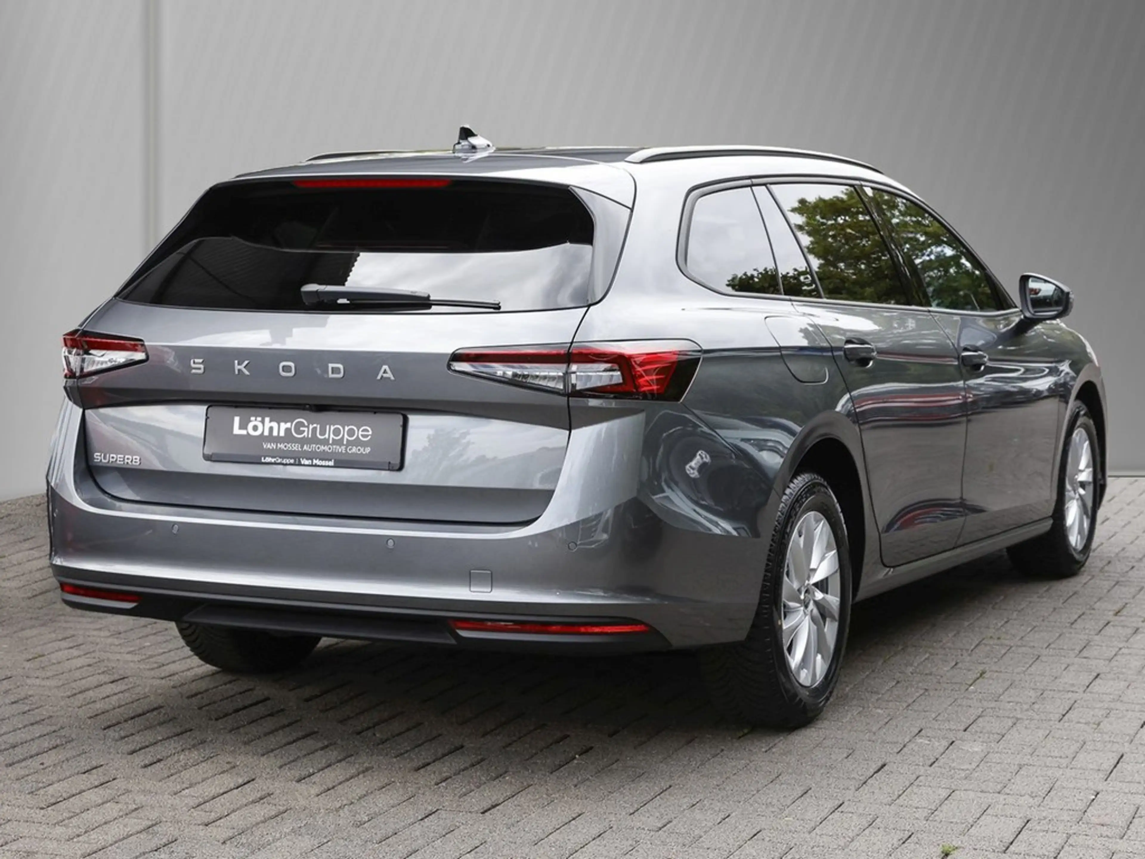 Skoda Superb Combi 2.0 TDI DSG Essence AHK, RFK, ACC, Navi.,... — photo 5
