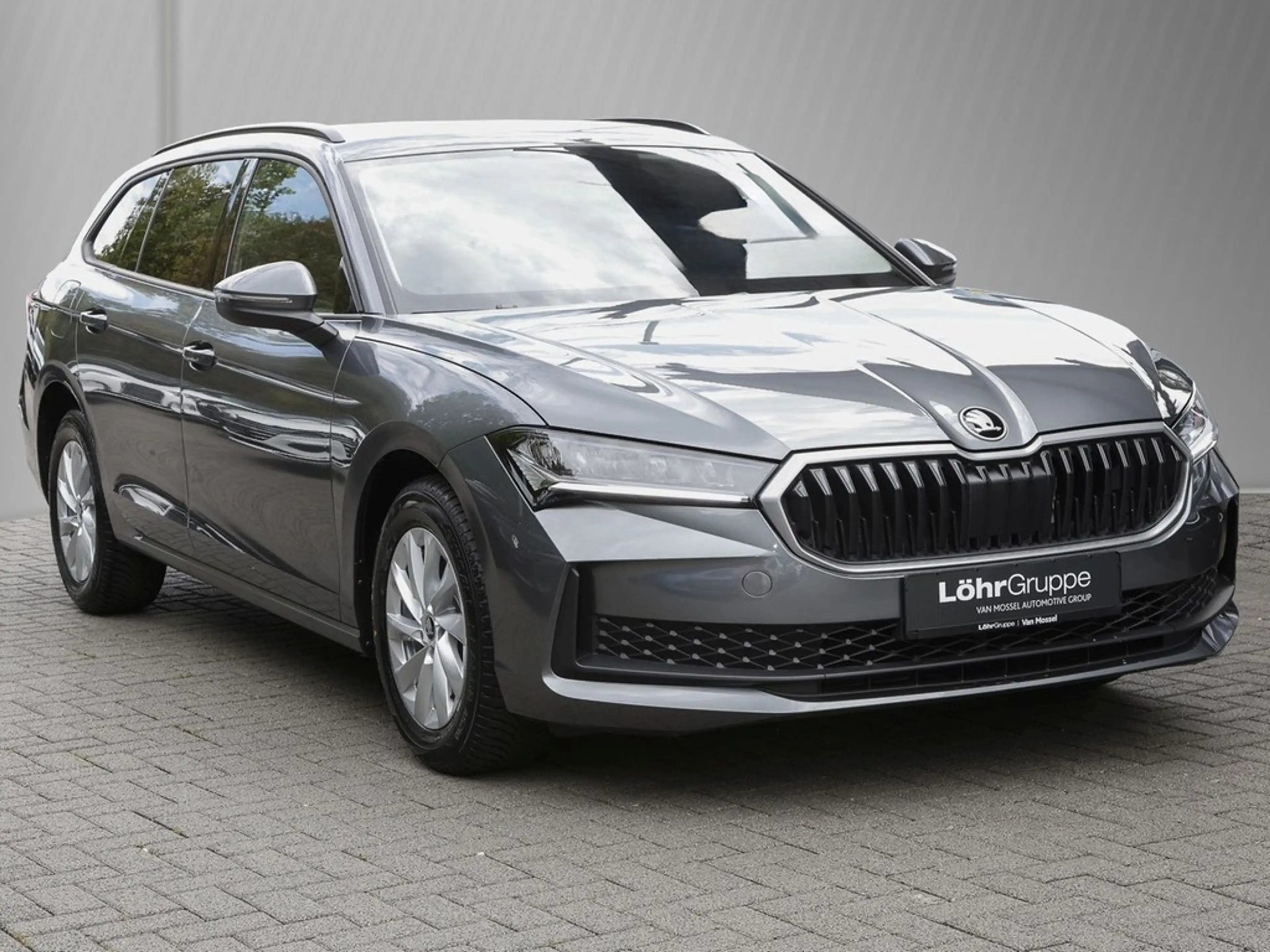 Skoda Superb Combi 2.0 TDI DSG Essence AHK, RFK, ACC, Navi.,... — photo 4