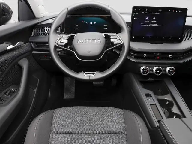 Skoda Superb view 14